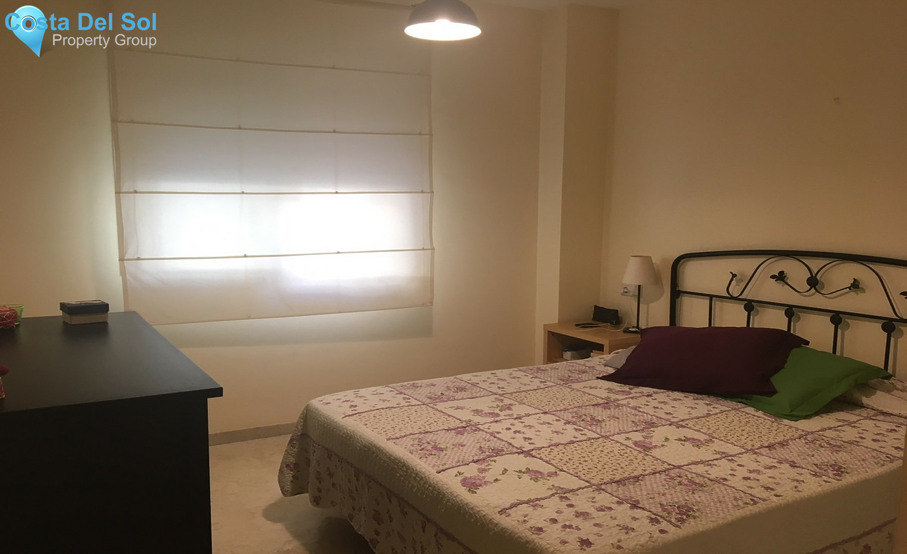 Middle Floor Apartment in Estepona-1353504