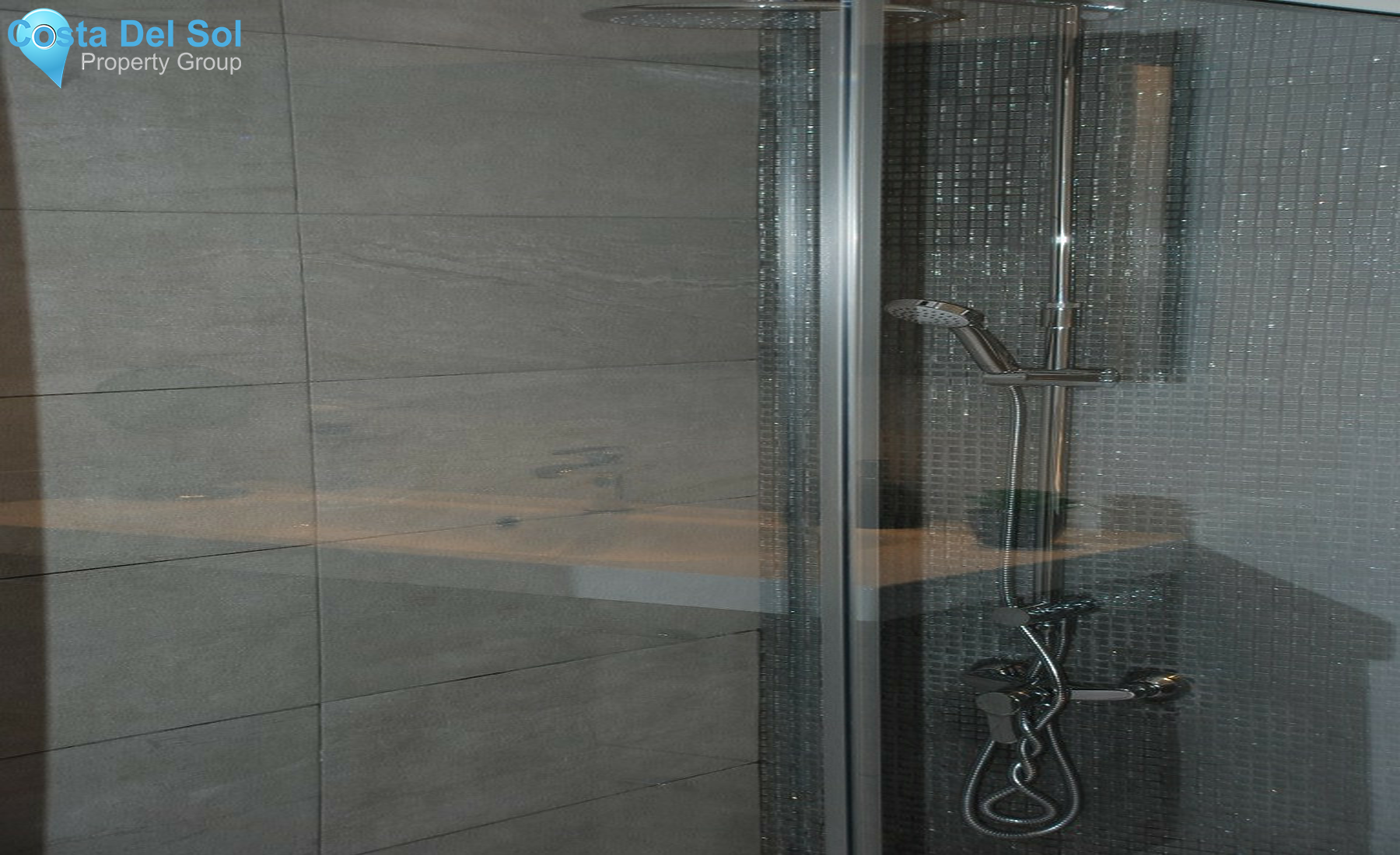 Middle Floor Apartment in Estepona-1355007
