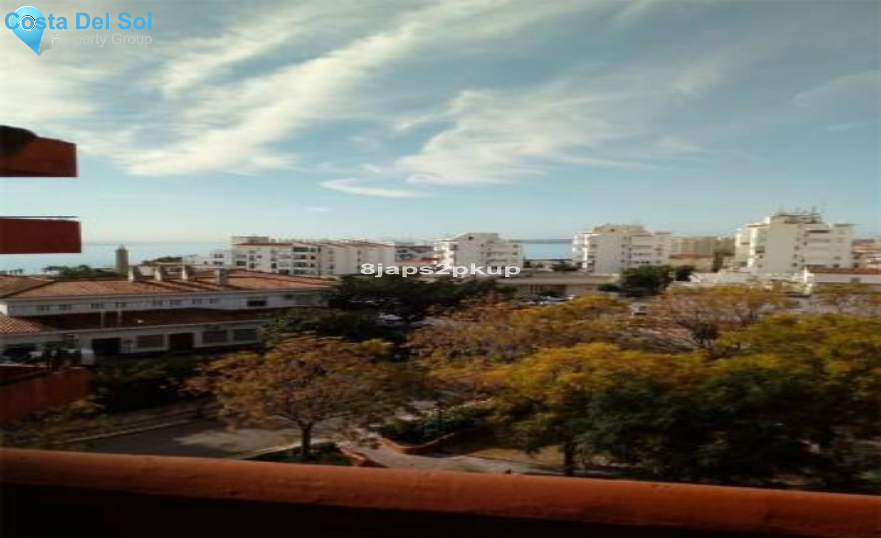 Middle Floor Apartment in Estepona-1355623