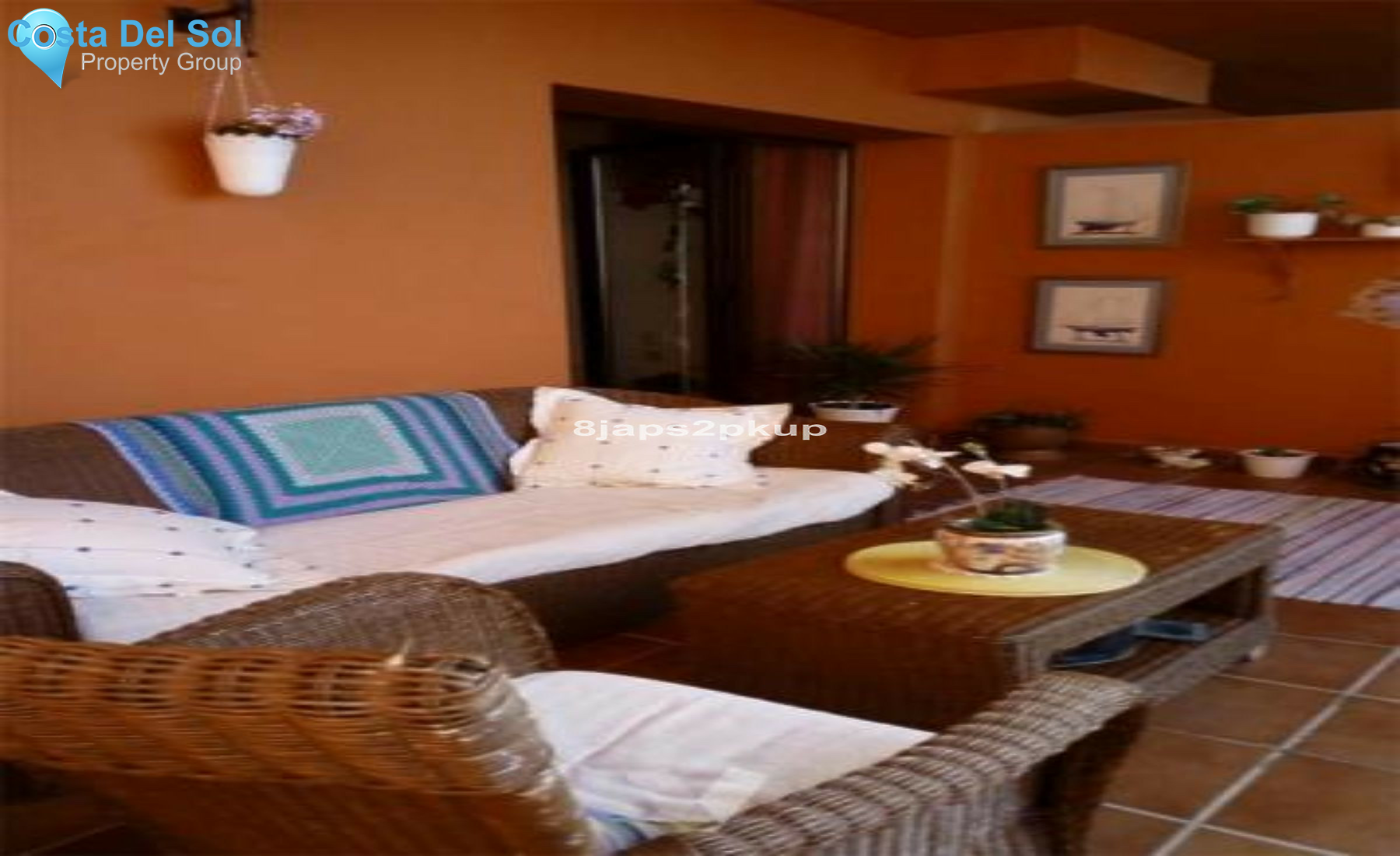 Middle Floor Apartment in Estepona-1355625