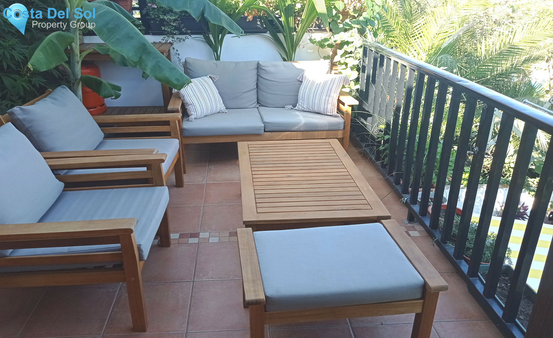 Middle Floor Apartment in Estepona-1356474