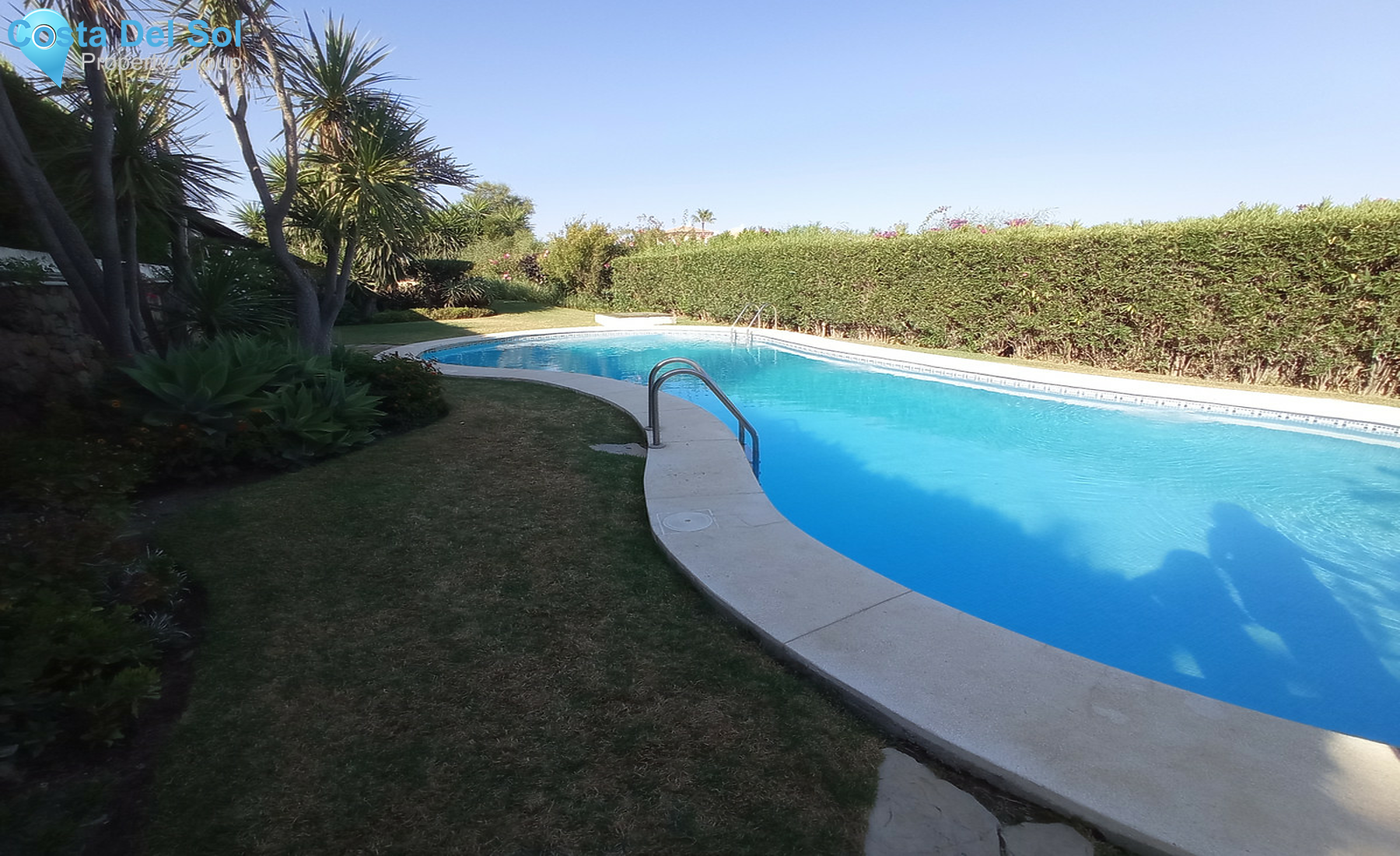 Middle Floor Apartment in Estepona-1356482