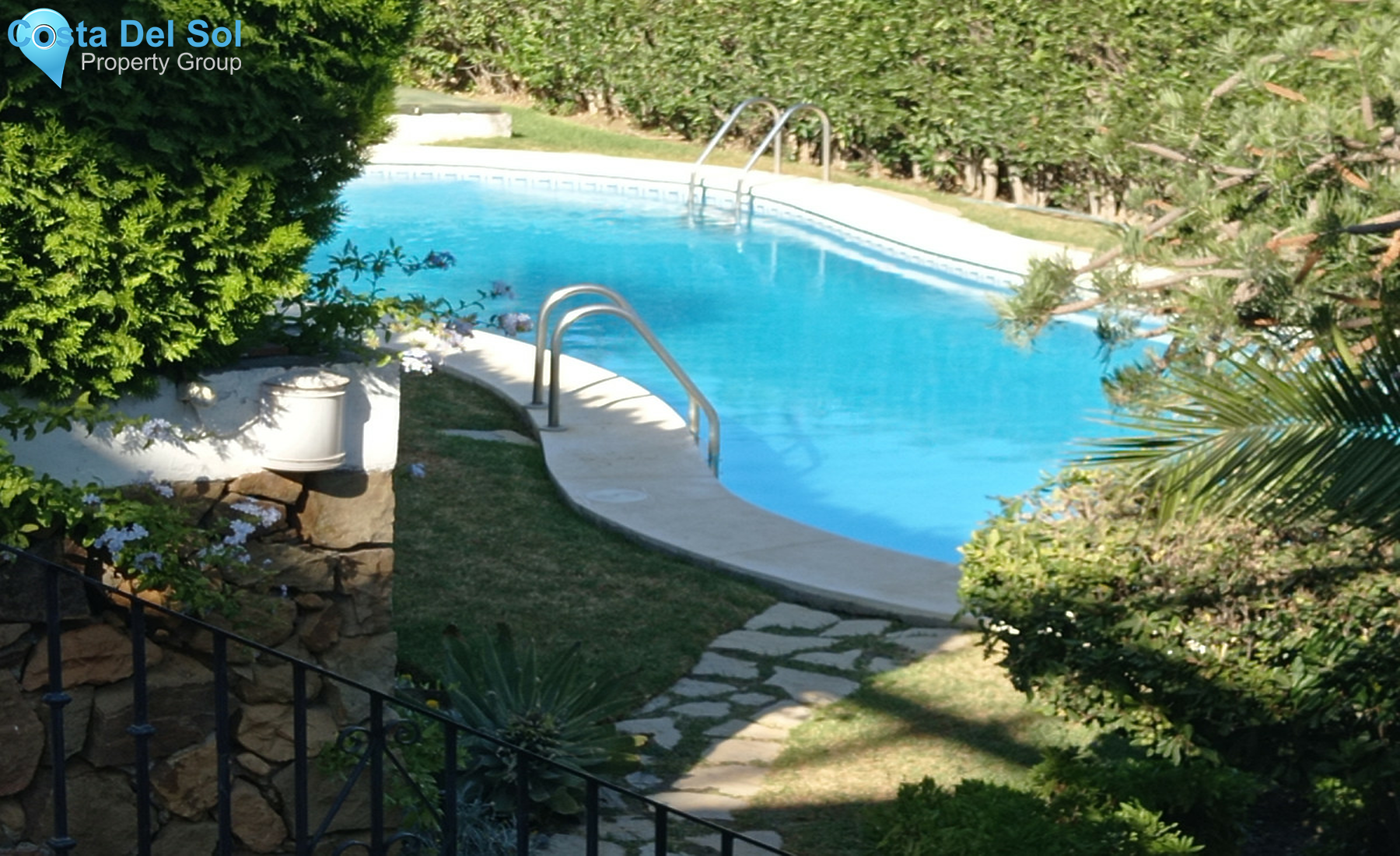 Middle Floor Apartment in Estepona-1356465