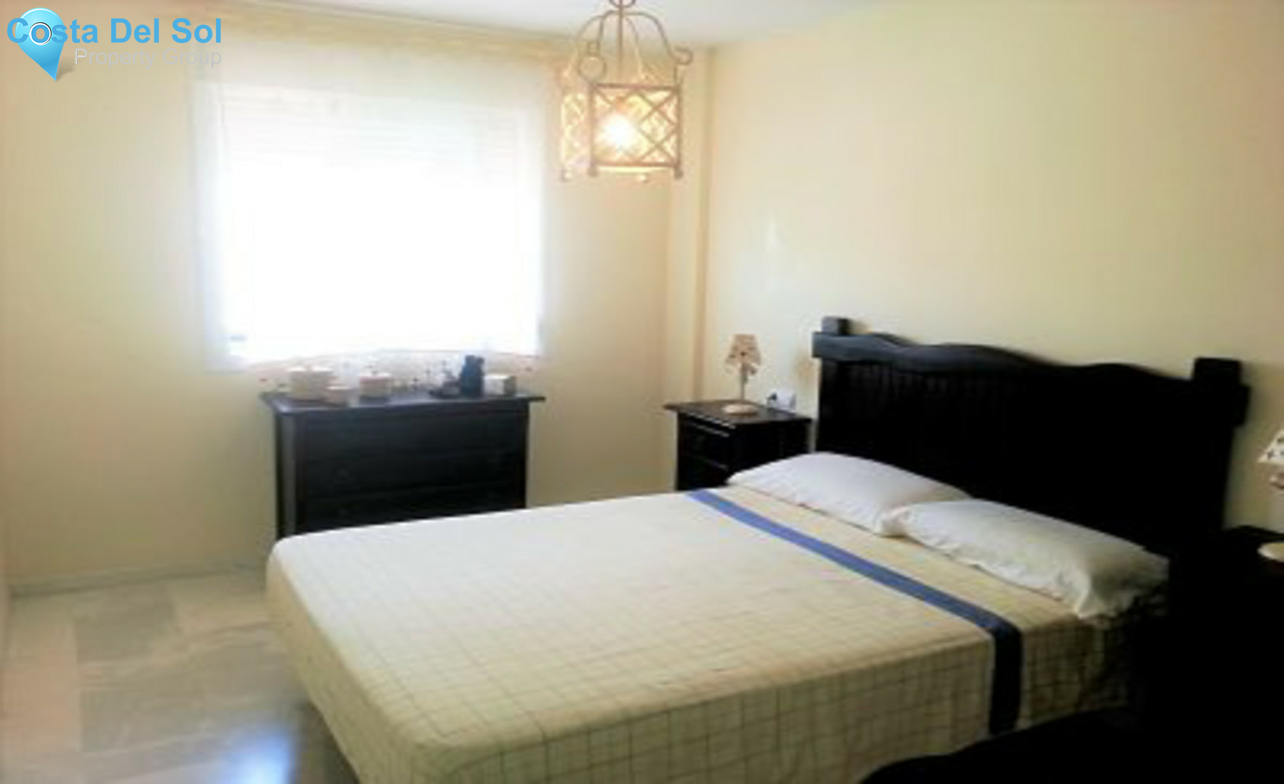 Middle Floor Apartment in Estepona-1357082