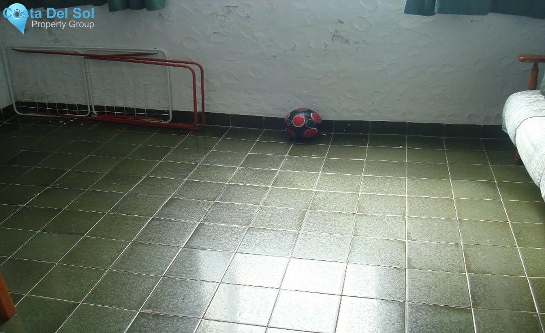 Middle Floor Apartment in Estepona