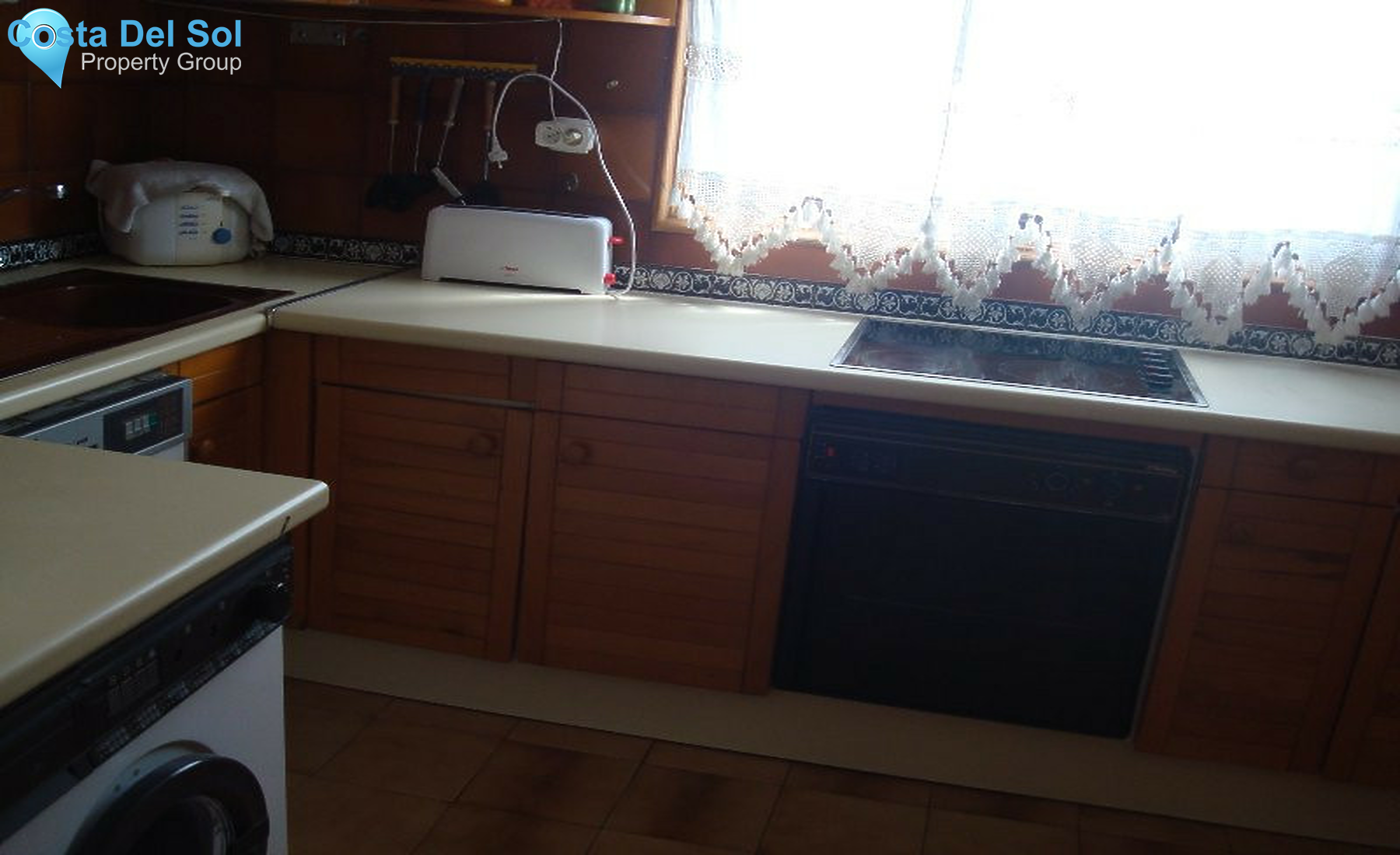 Middle Floor Apartment in Estepona-1358522