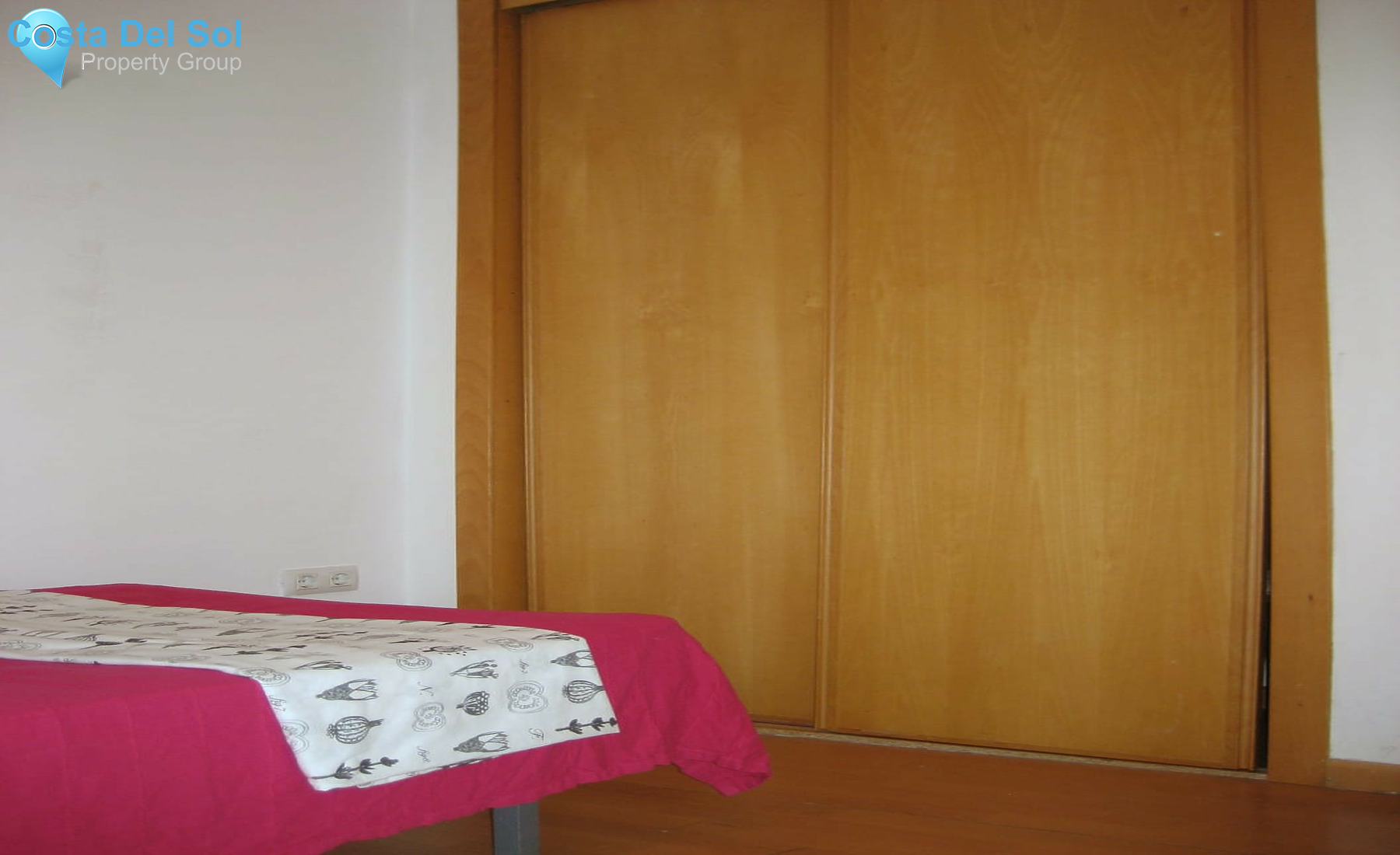 Middle Floor Apartment in Estepona-1359429