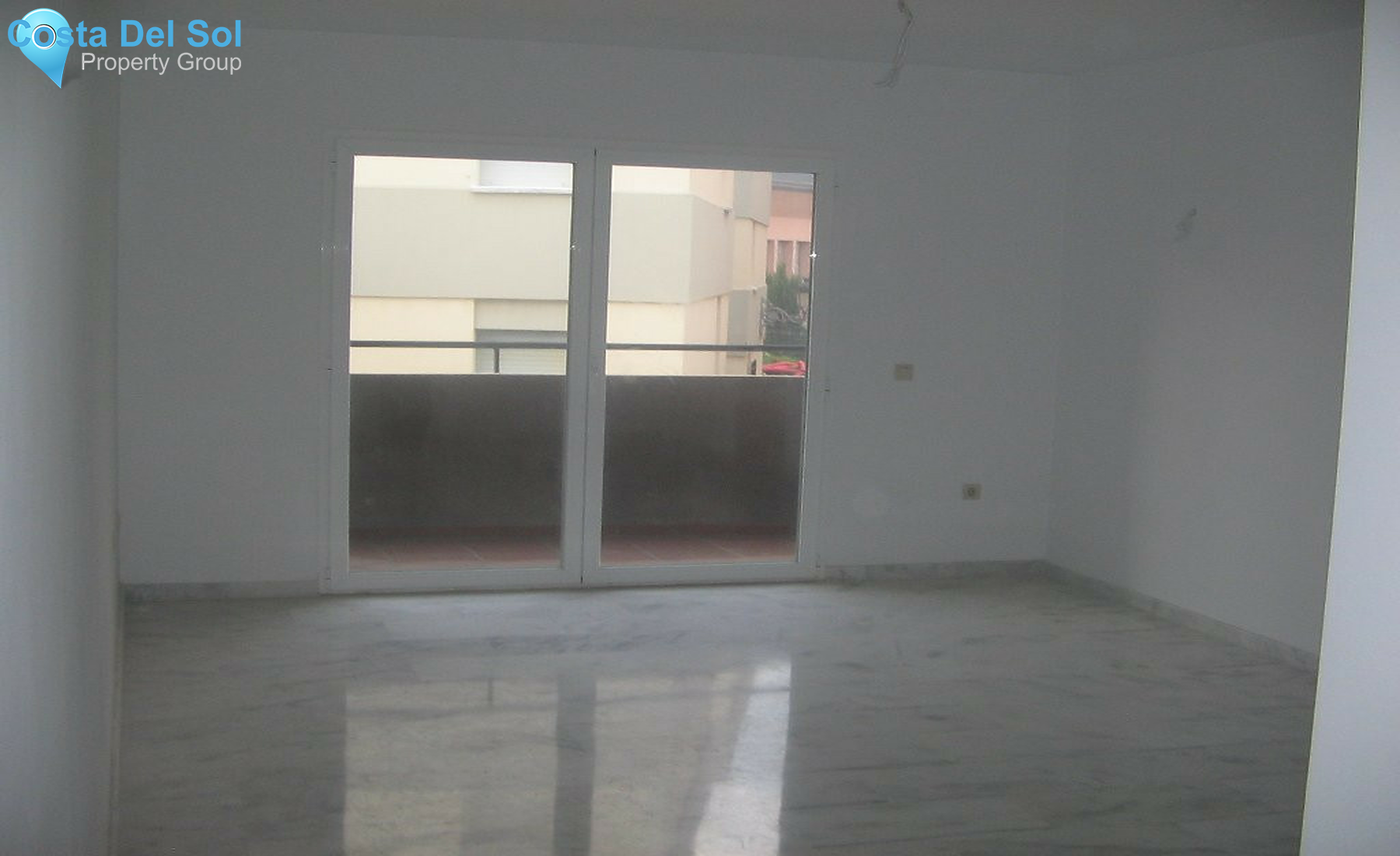 Middle Floor Apartment in Estepona-1361066