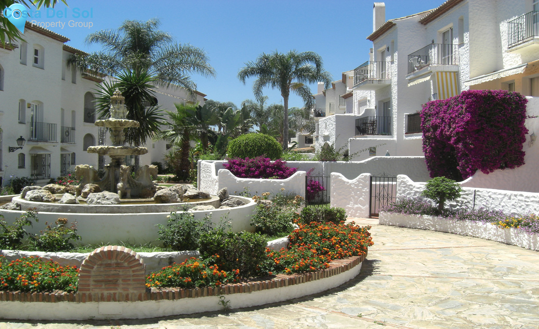Middle Floor Apartment in Estepona-1374099