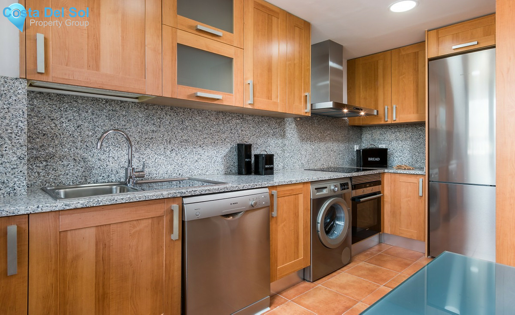 Middle Floor Apartment in Estepona-1374885