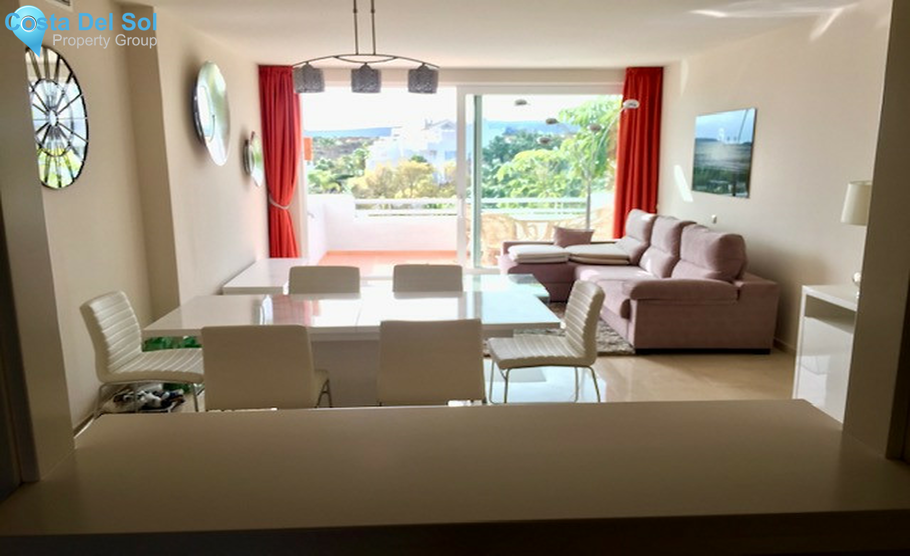 Middle Floor Apartment in Estepona-1385503