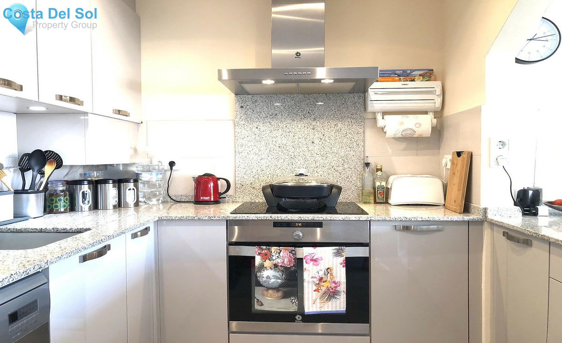Middle Floor Apartment in Estepona-1402184
