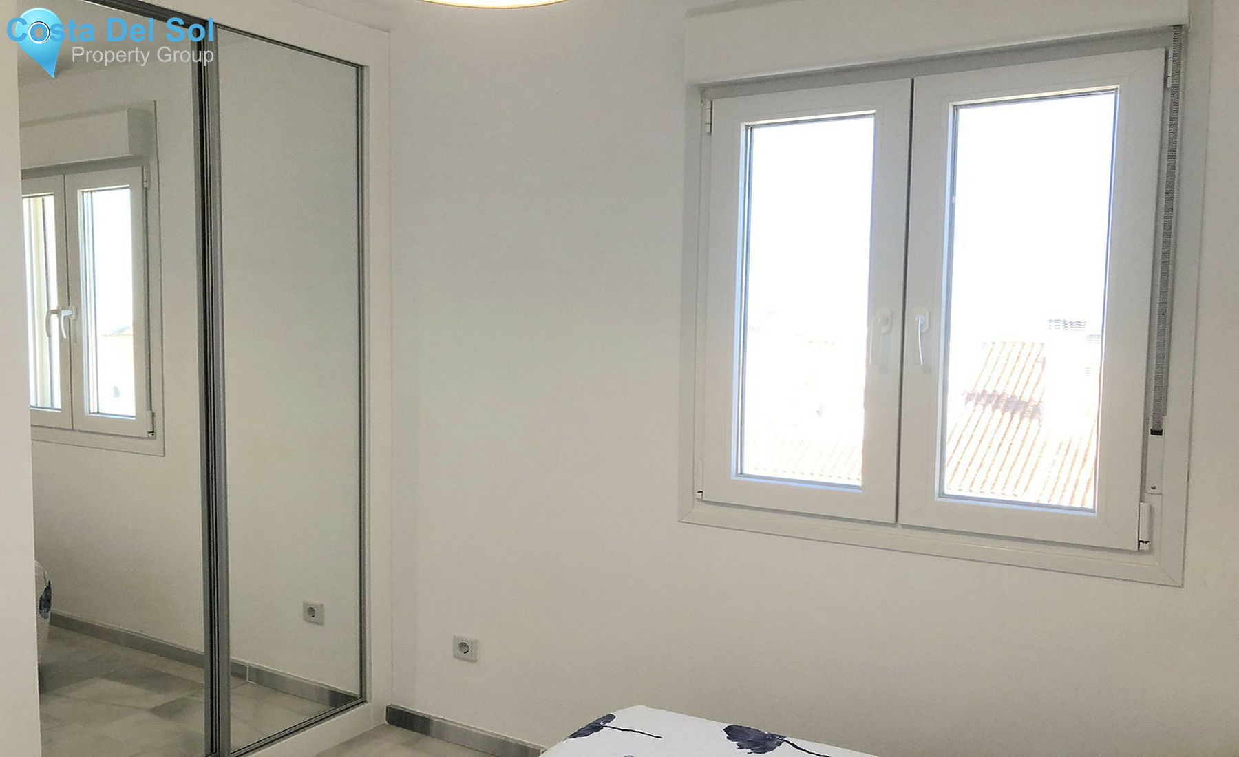 Middle Floor Apartment in Estepona-1402191
