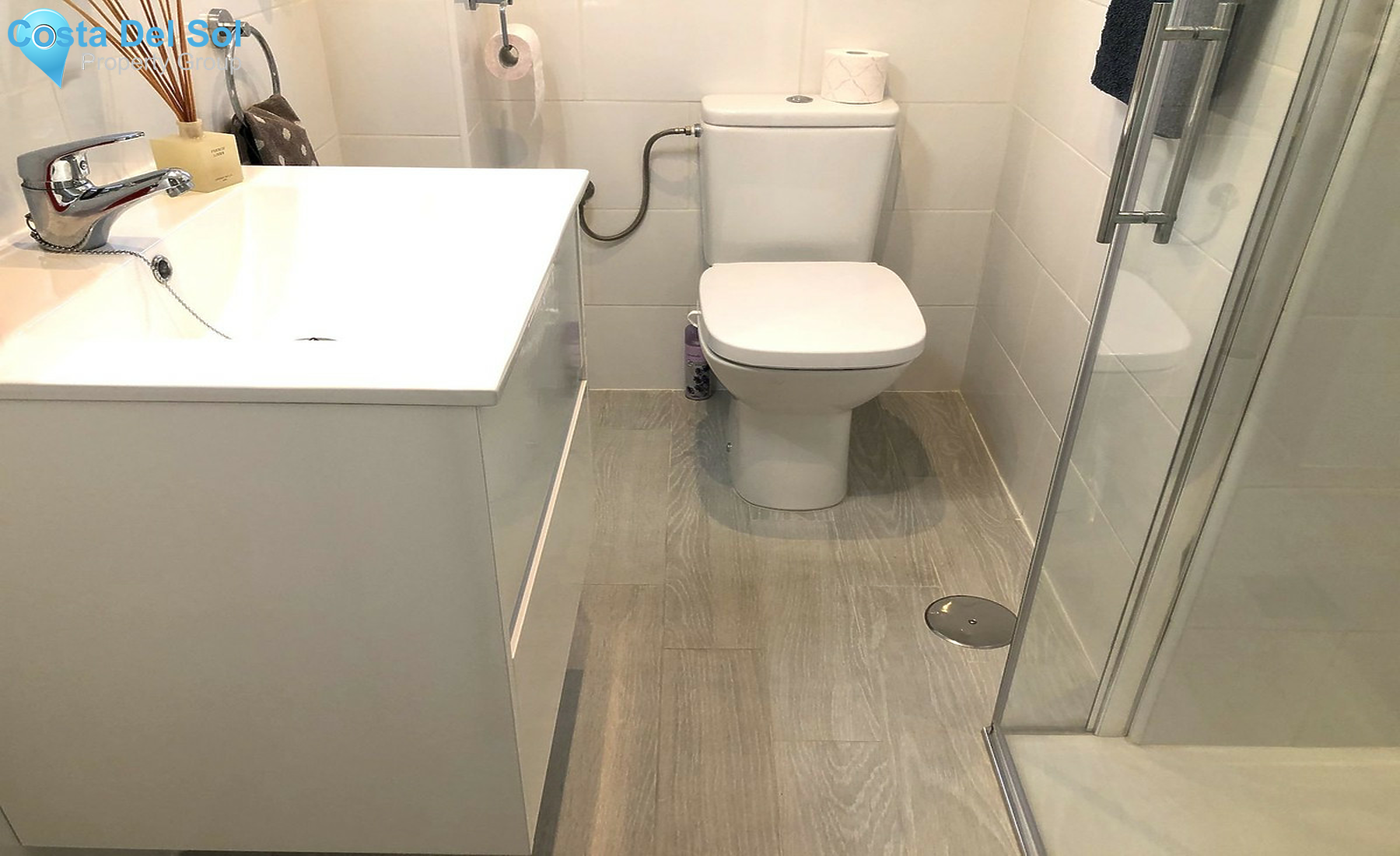 Middle Floor Apartment in Estepona-1402193