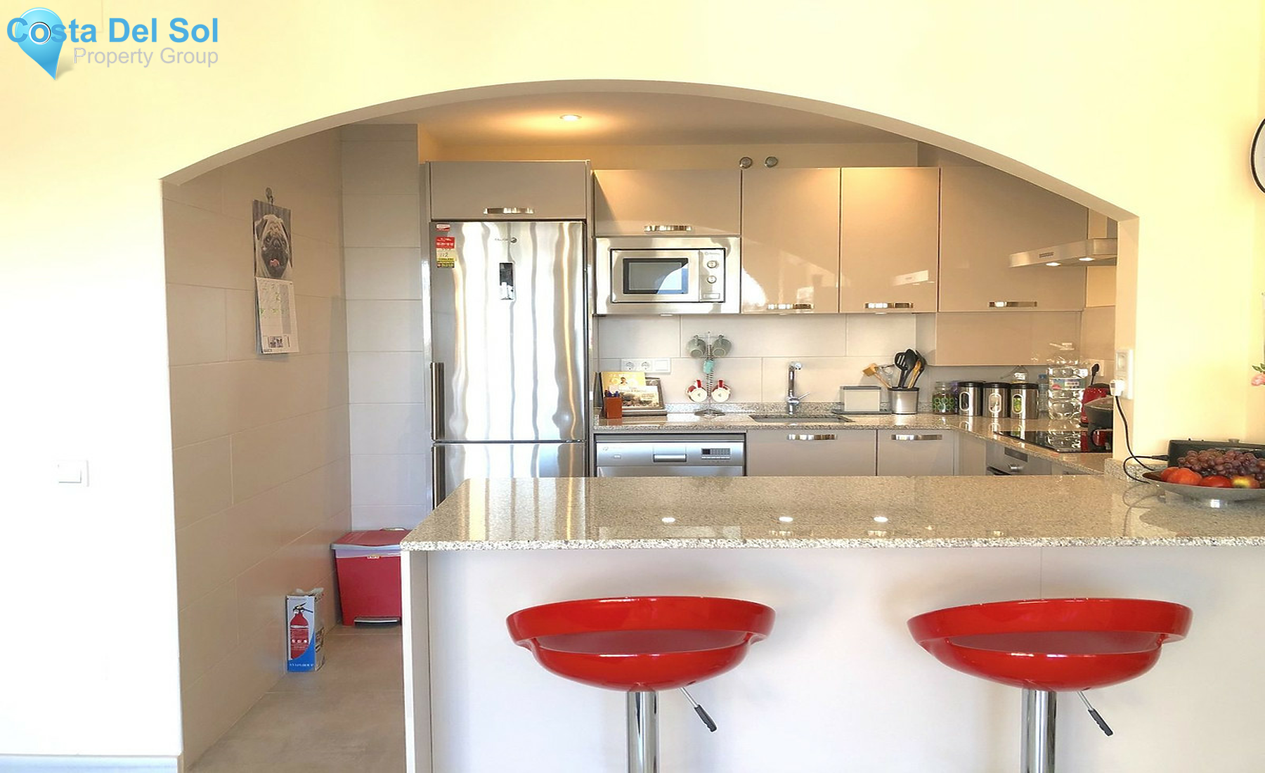 Middle Floor Apartment in Estepona-1402183