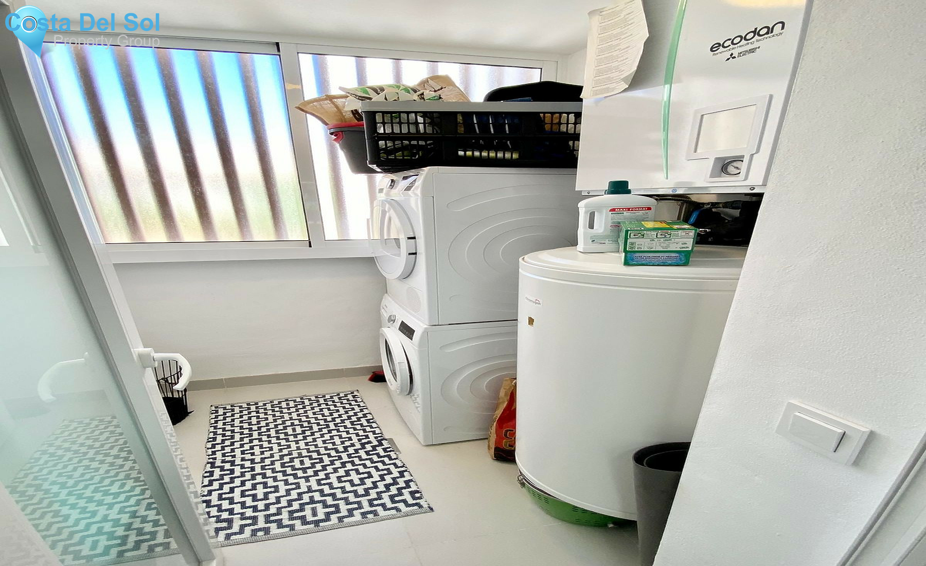 Middle Floor Apartment in Estepona-1404148