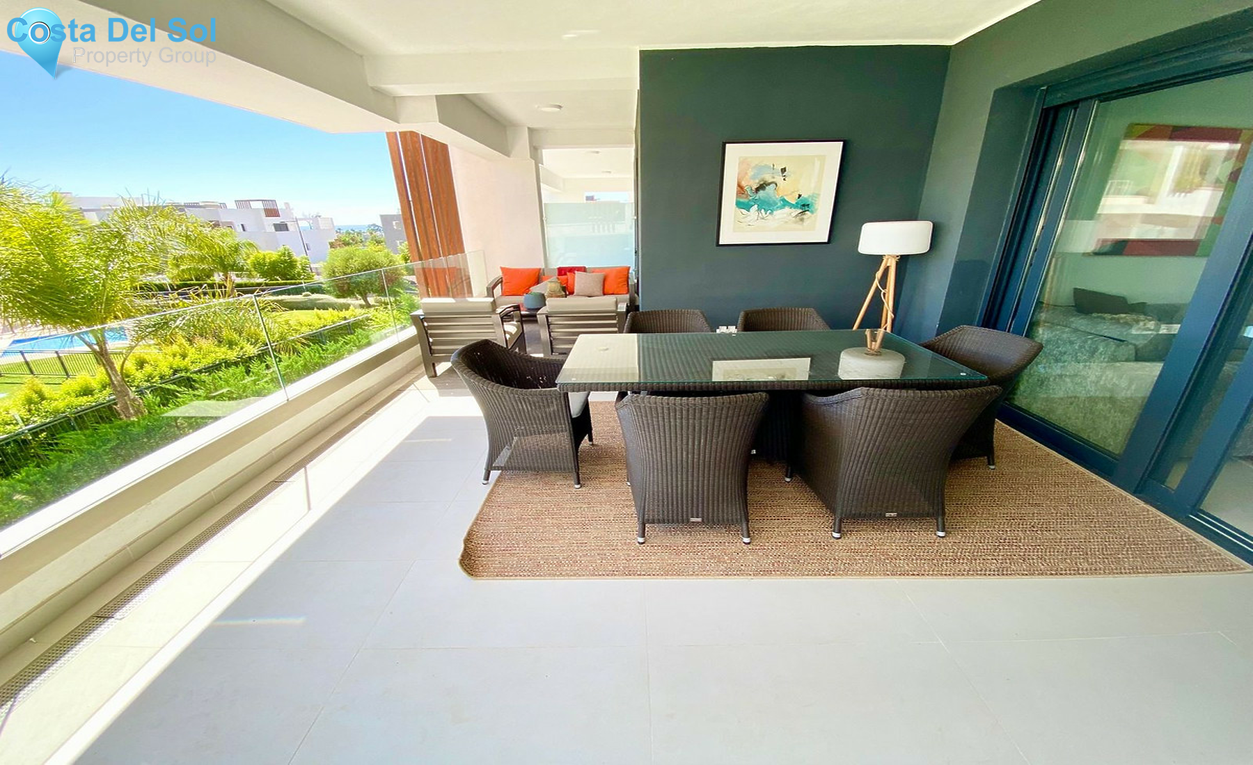 Middle Floor Apartment in Estepona-1404152