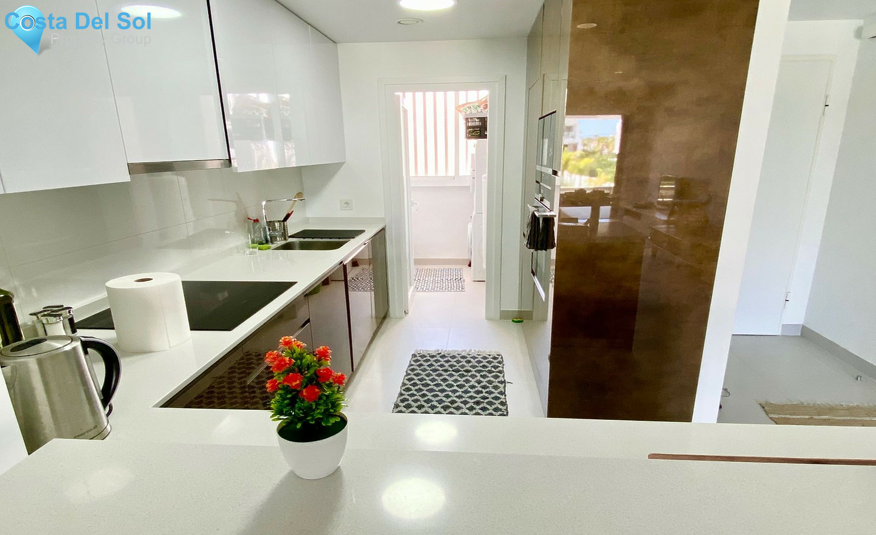 Middle Floor Apartment in Estepona-1404142
