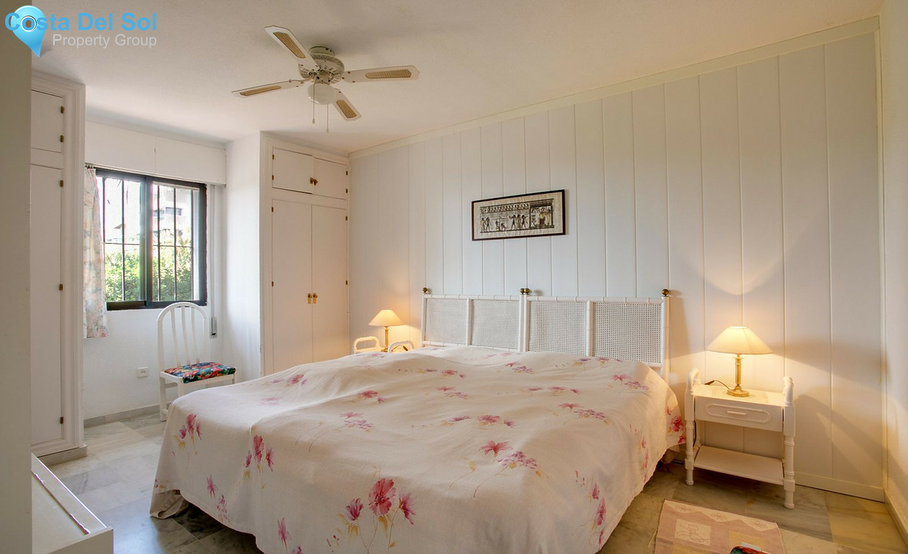 Middle Floor Apartment in Estepona-1405273