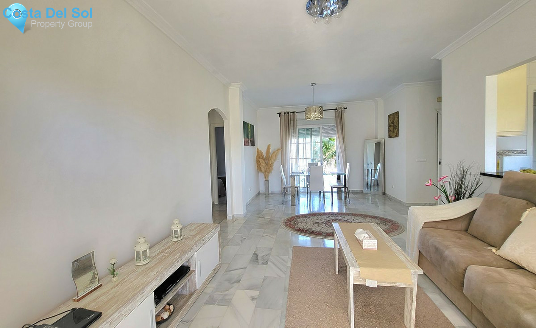 Middle Floor Apartment in Estepona-1406893