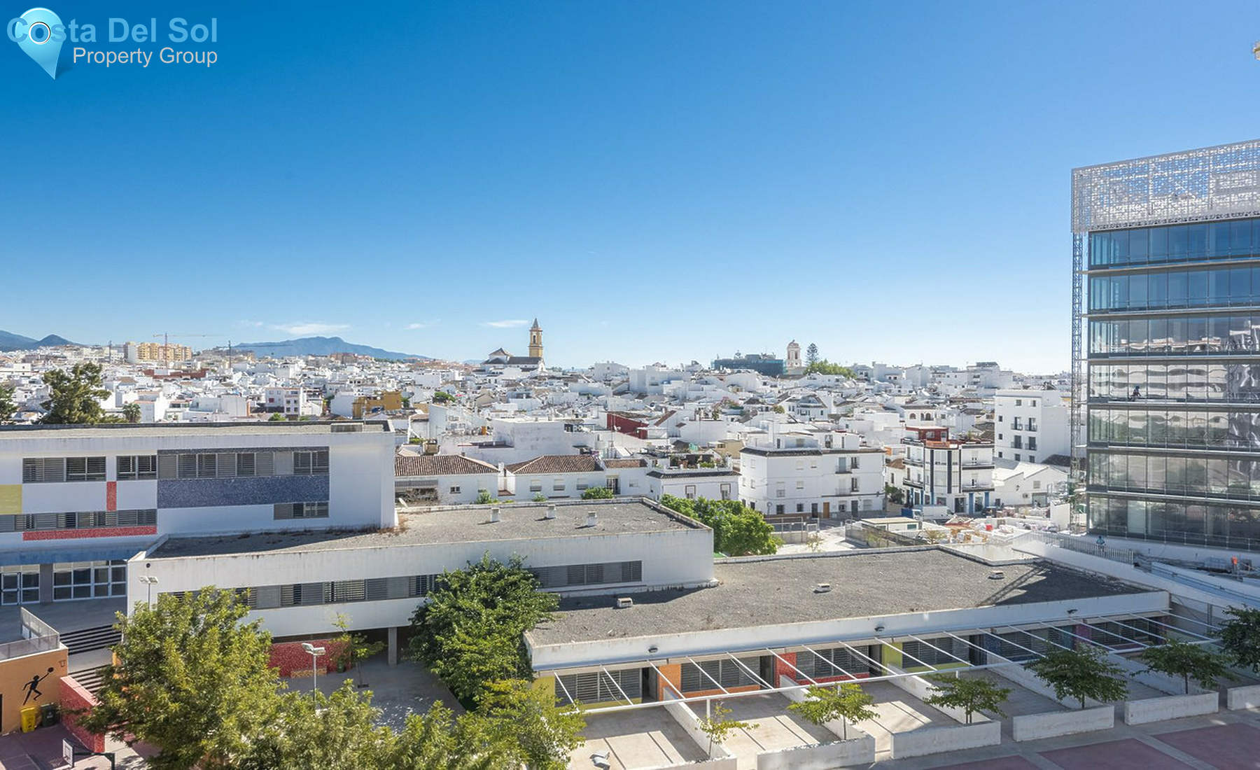 Middle Floor Apartment in Estepona-1407964