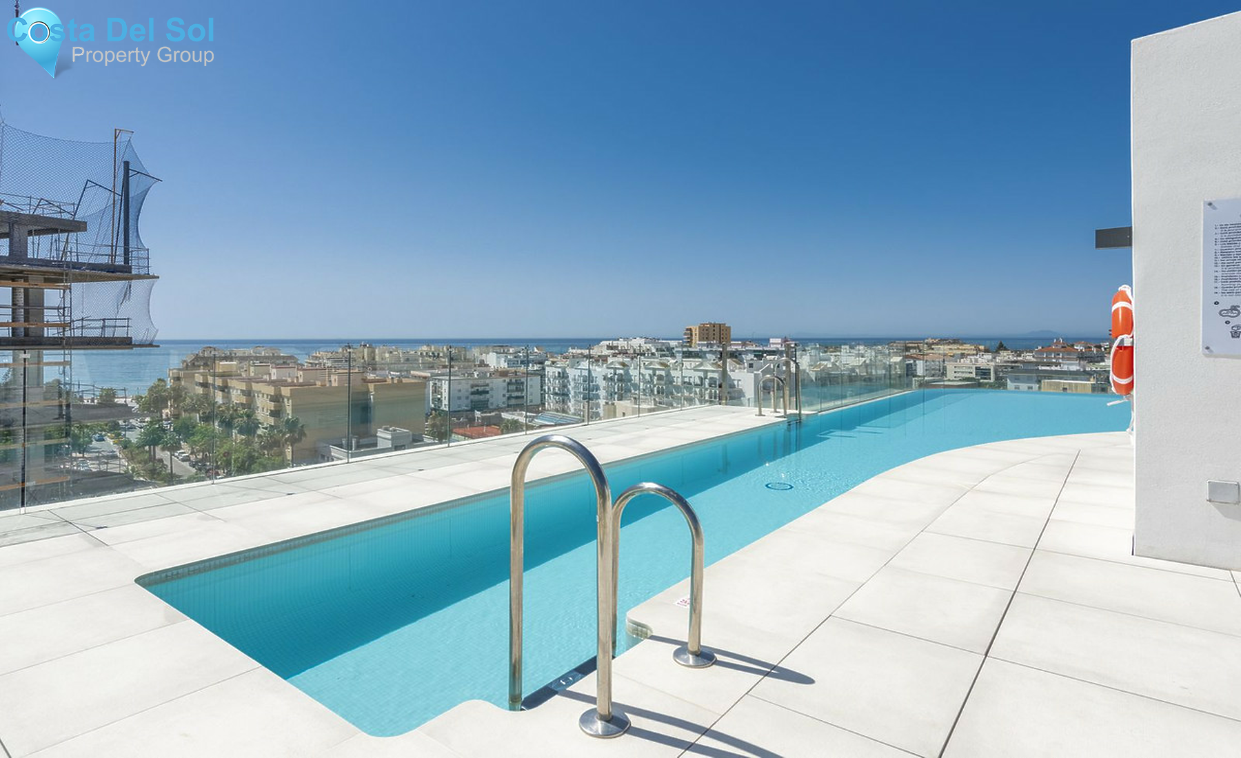 Middle Floor Apartment in Estepona-1407967