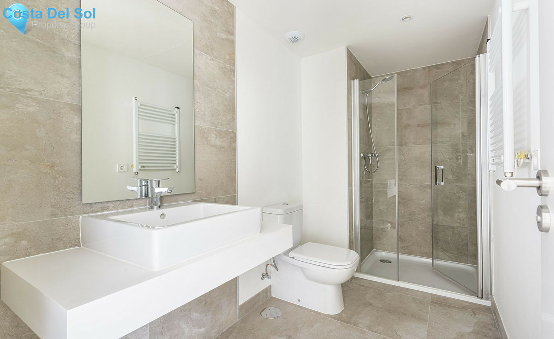 Middle Floor Apartment in Estepona-1407958