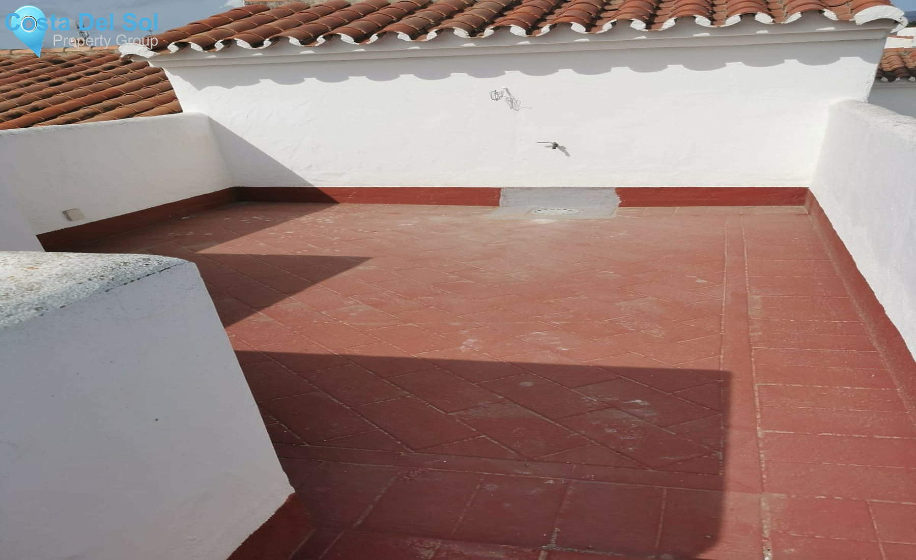 Middle Floor Apartment in Estepona-1411148