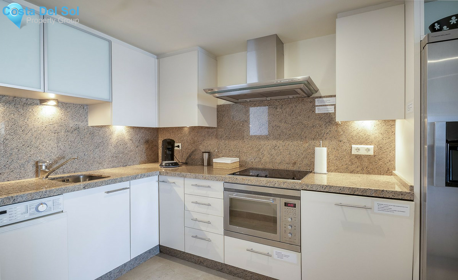 Ground Floor Apartment in Estepona-1412594