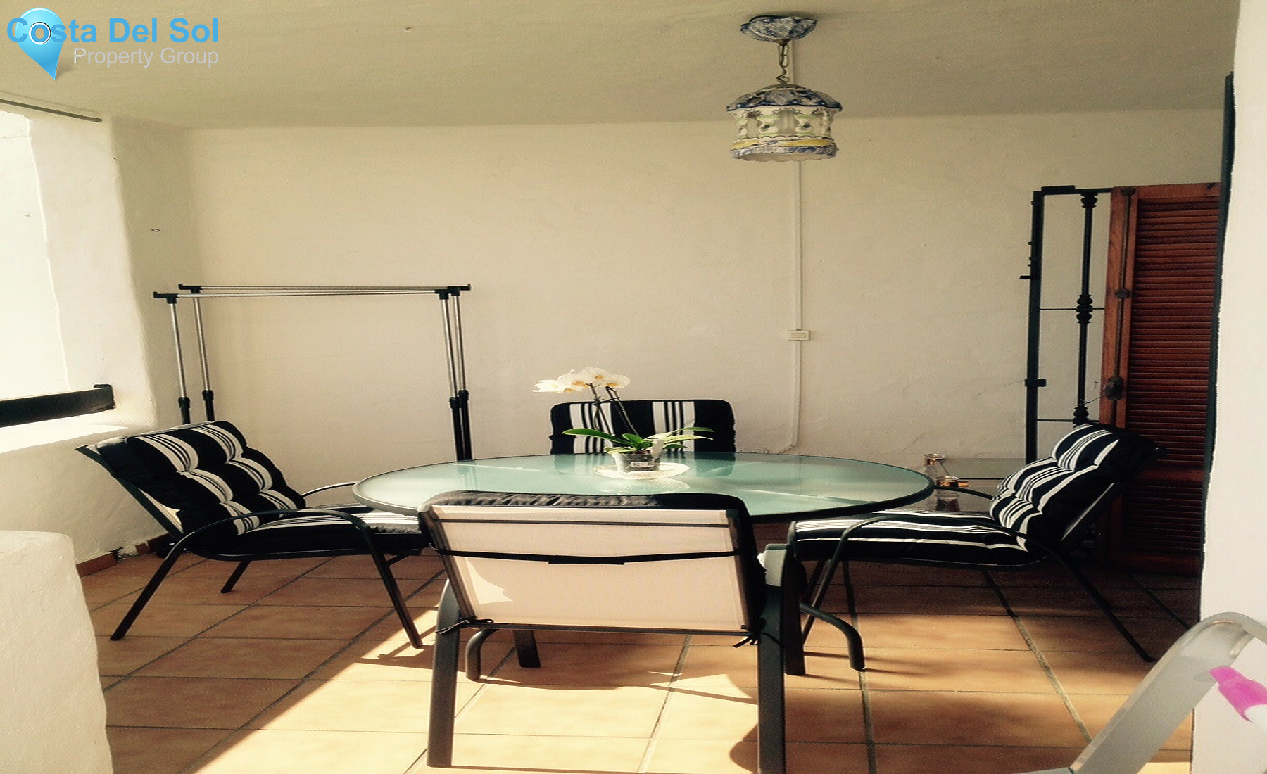 Middle Floor Apartment in Estepona-1413959