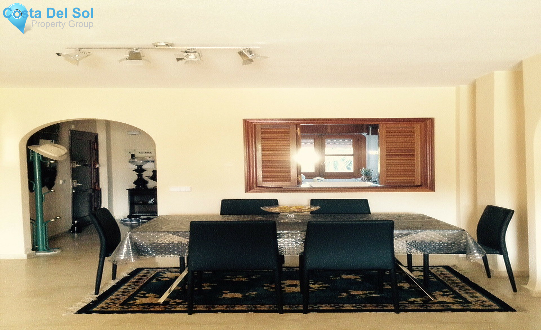 Middle Floor Apartment in Estepona-1413947