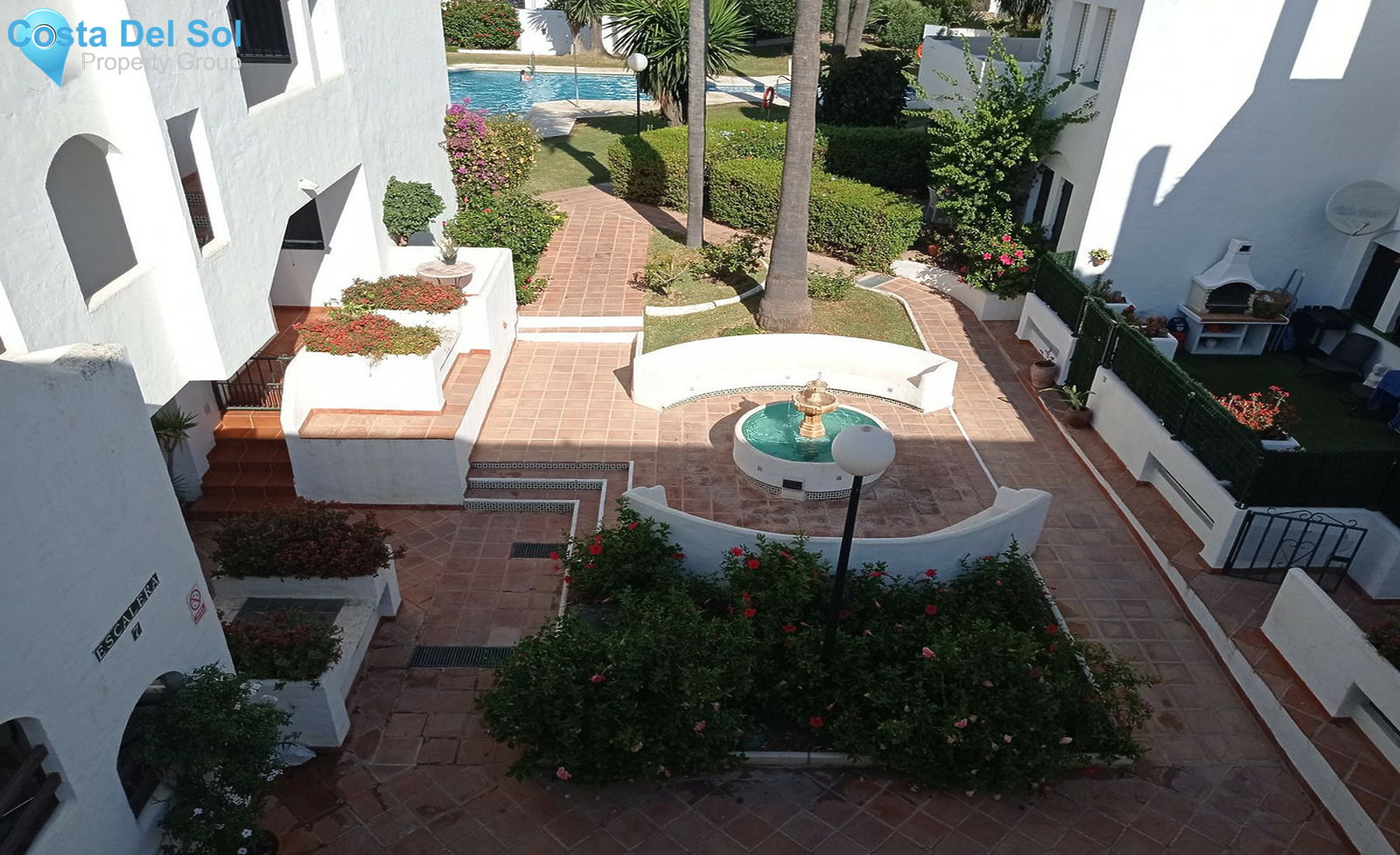 Middle Floor Apartment in Estepona-1414936