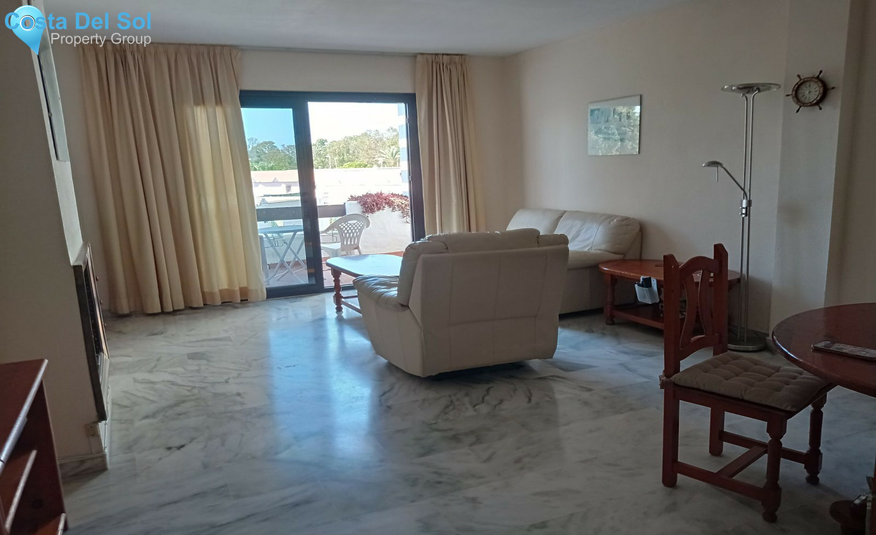 Middle Floor Apartment in Estepona-1414923