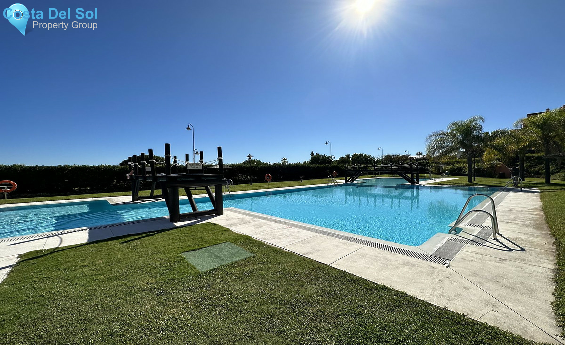 Middle Floor Apartment in Estepona-1434589