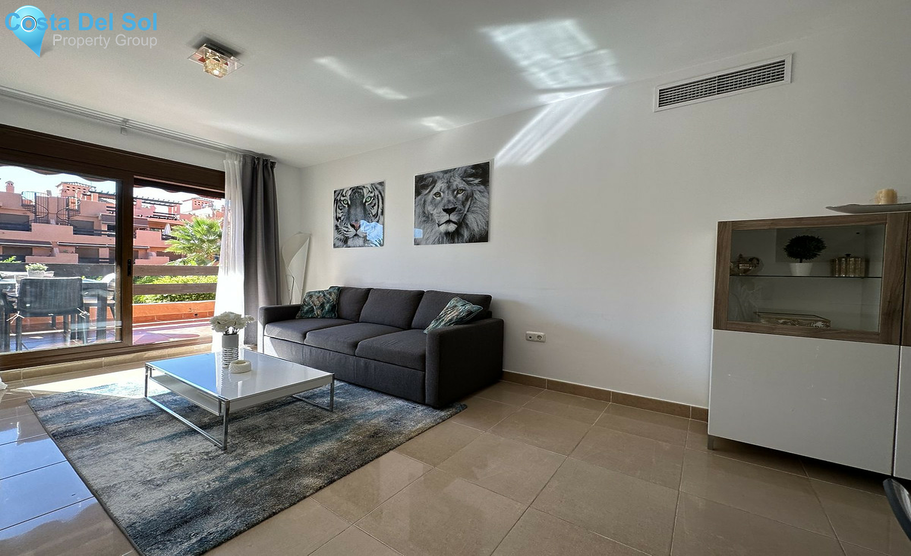 Middle Floor Apartment in Estepona-1434577