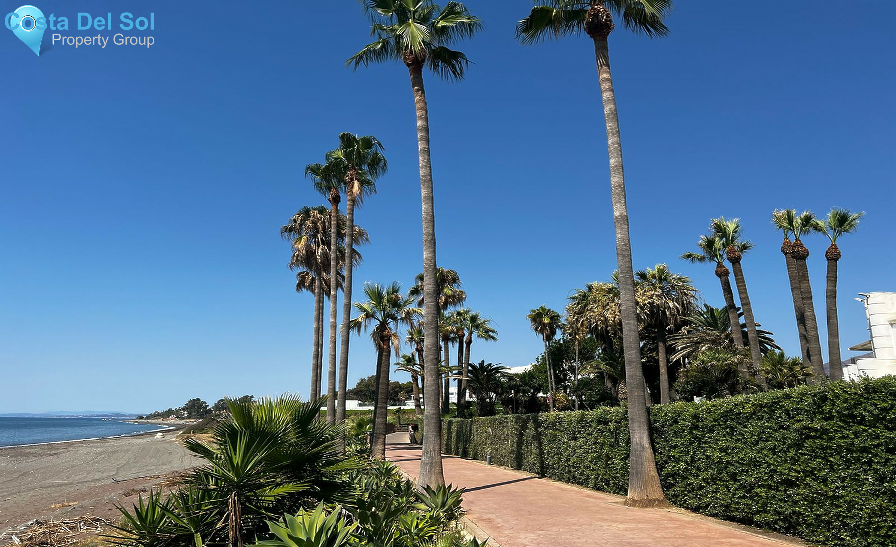 Middle Floor Apartment in Estepona