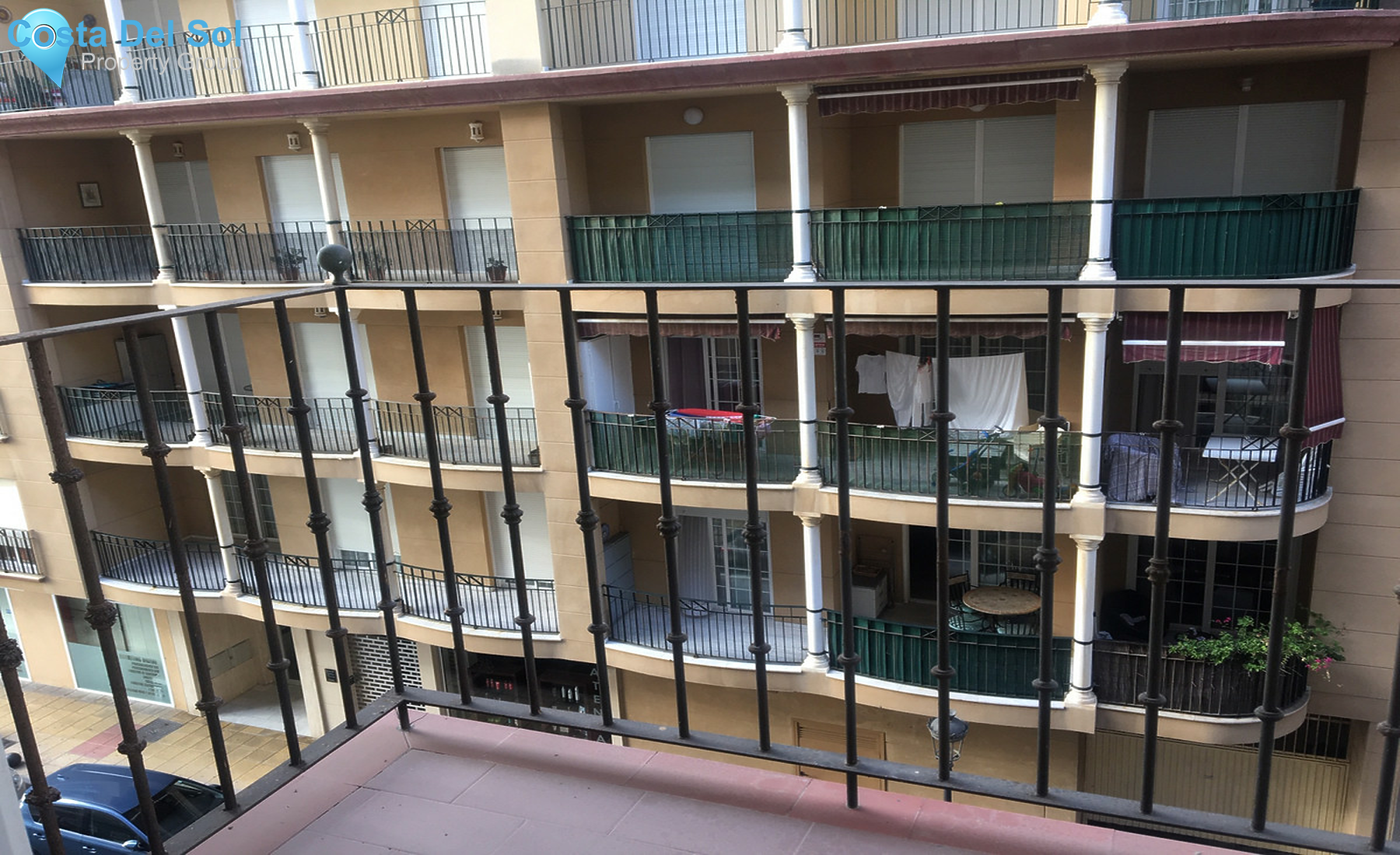 Middle Floor Apartment in Estepona