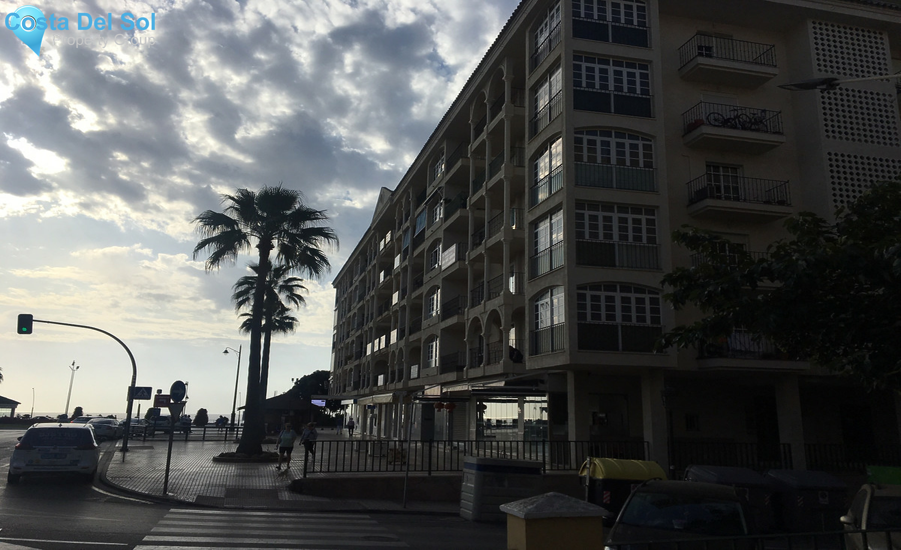 Middle Floor Apartment in Estepona-1450754