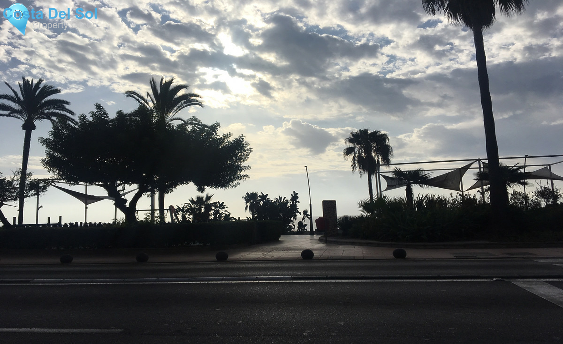 Middle Floor Apartment in Estepona-1450756