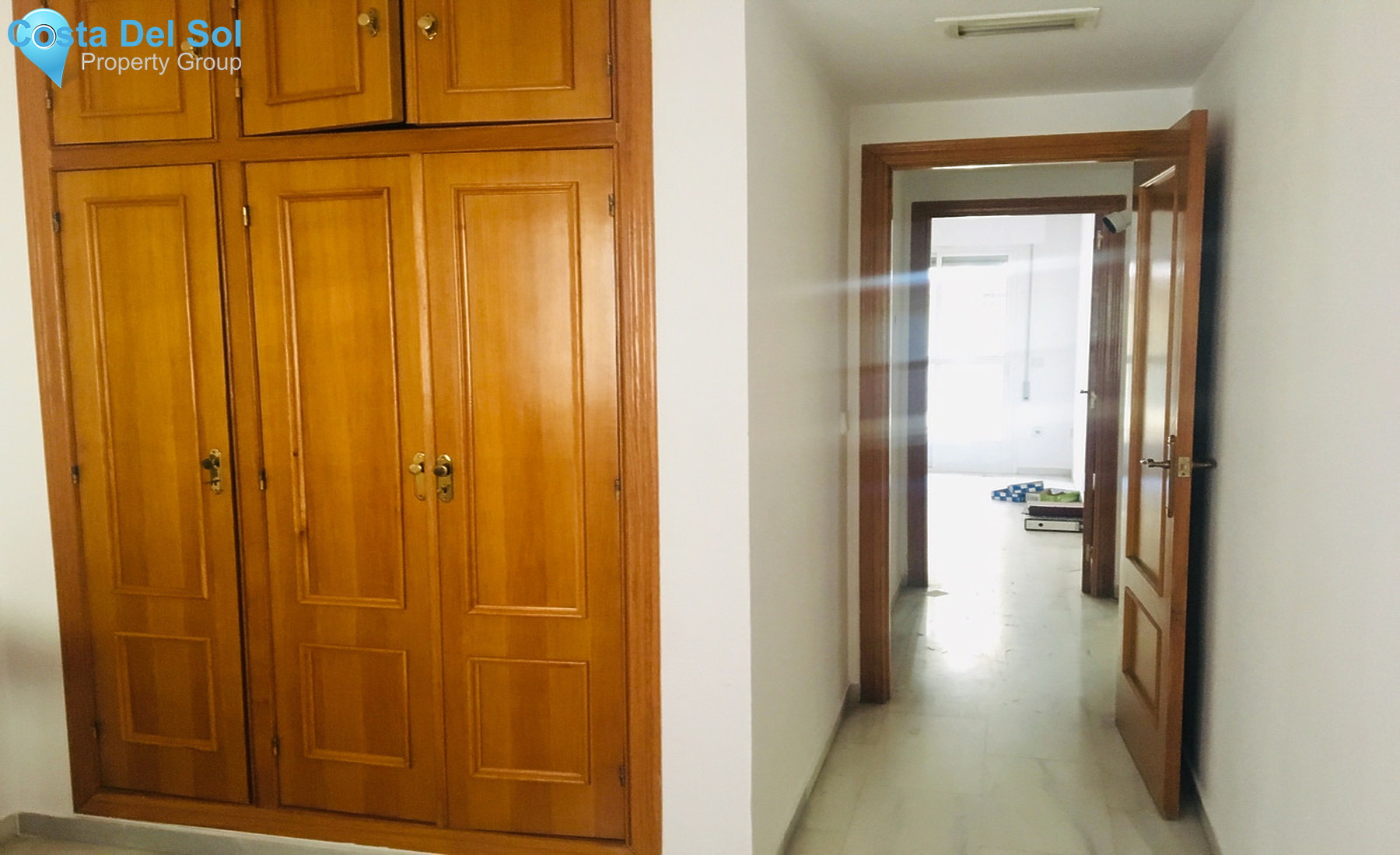Middle Floor Apartment in Estepona-1450749