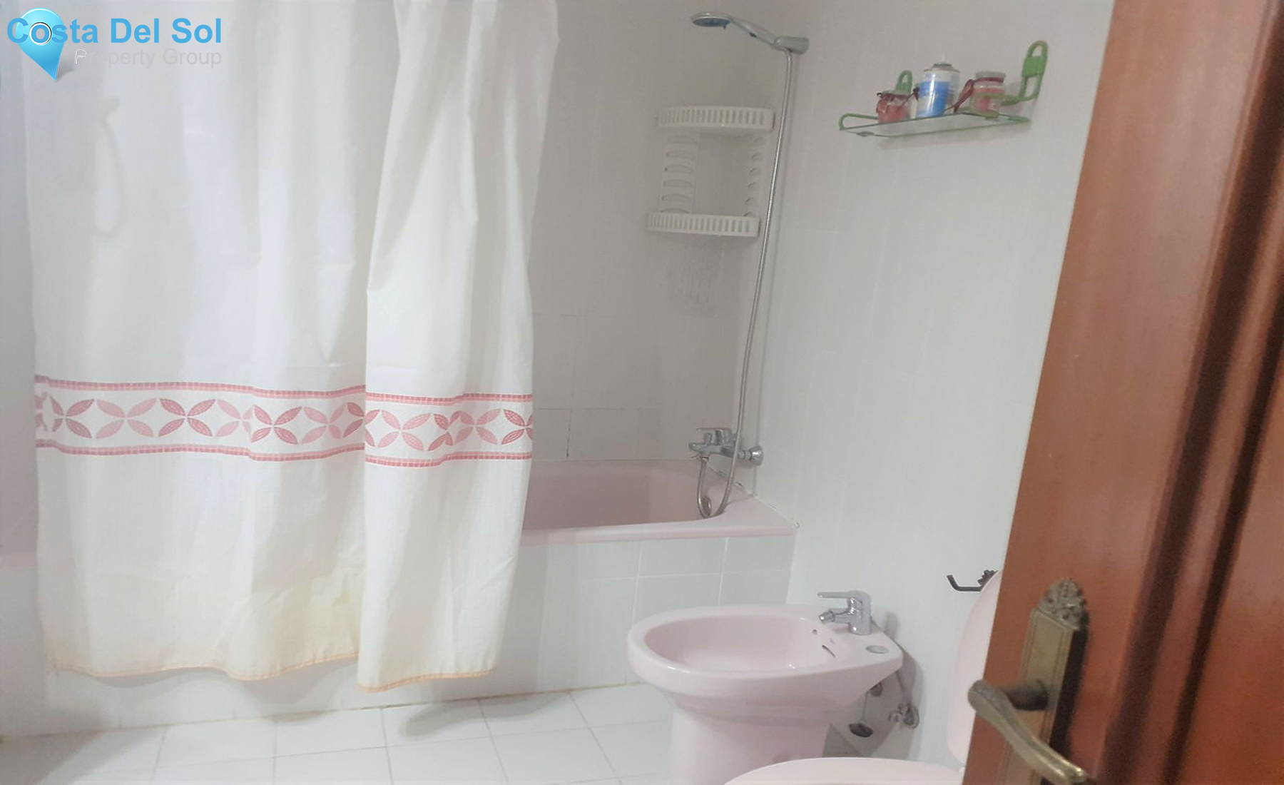 Middle Floor Apartment in Estepona-1451296