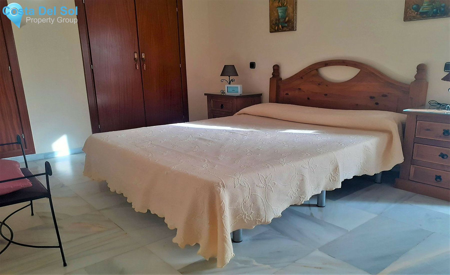 Middle Floor Apartment in Estepona-1451282