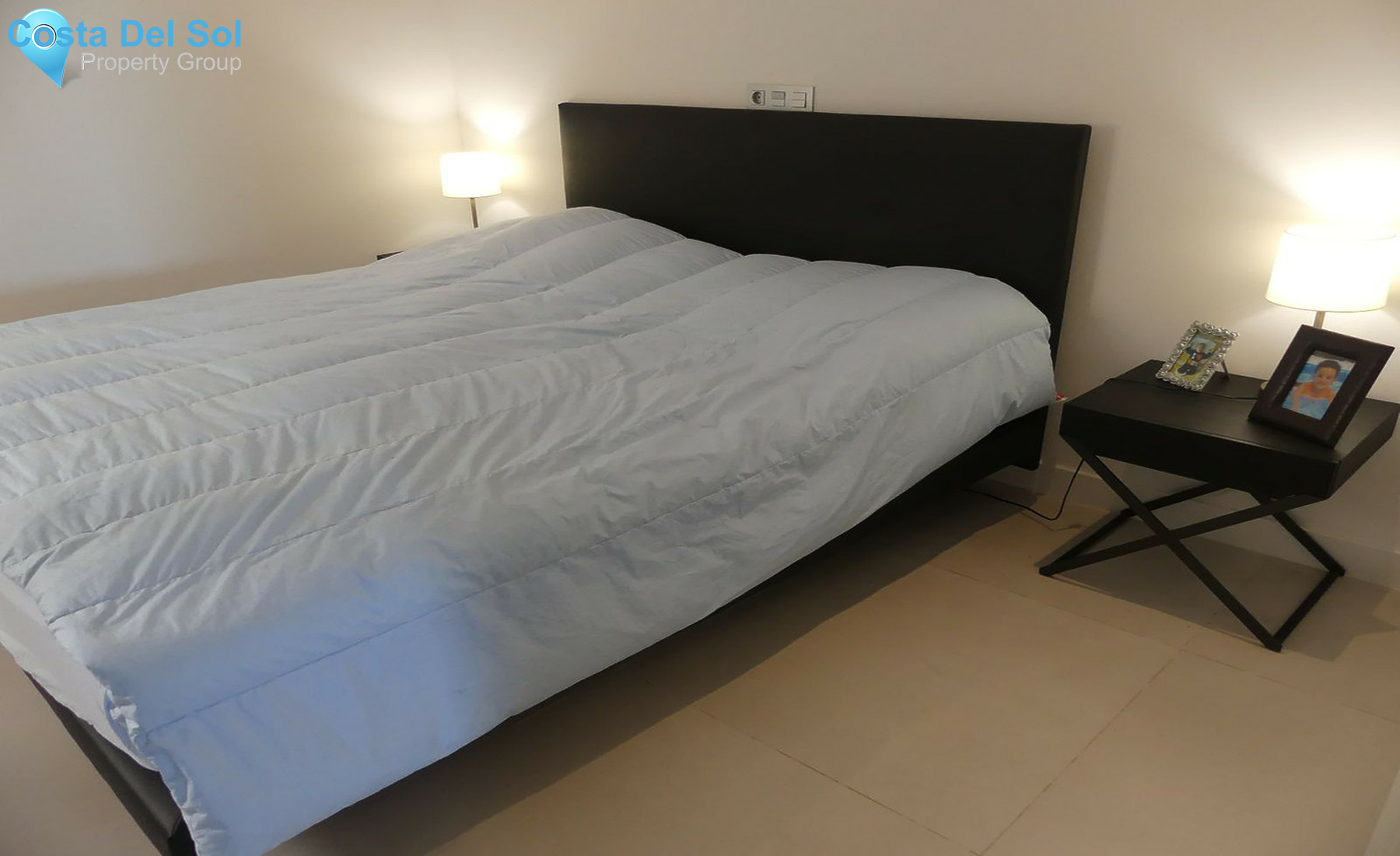 Middle Floor Apartment in Estepona-1460537