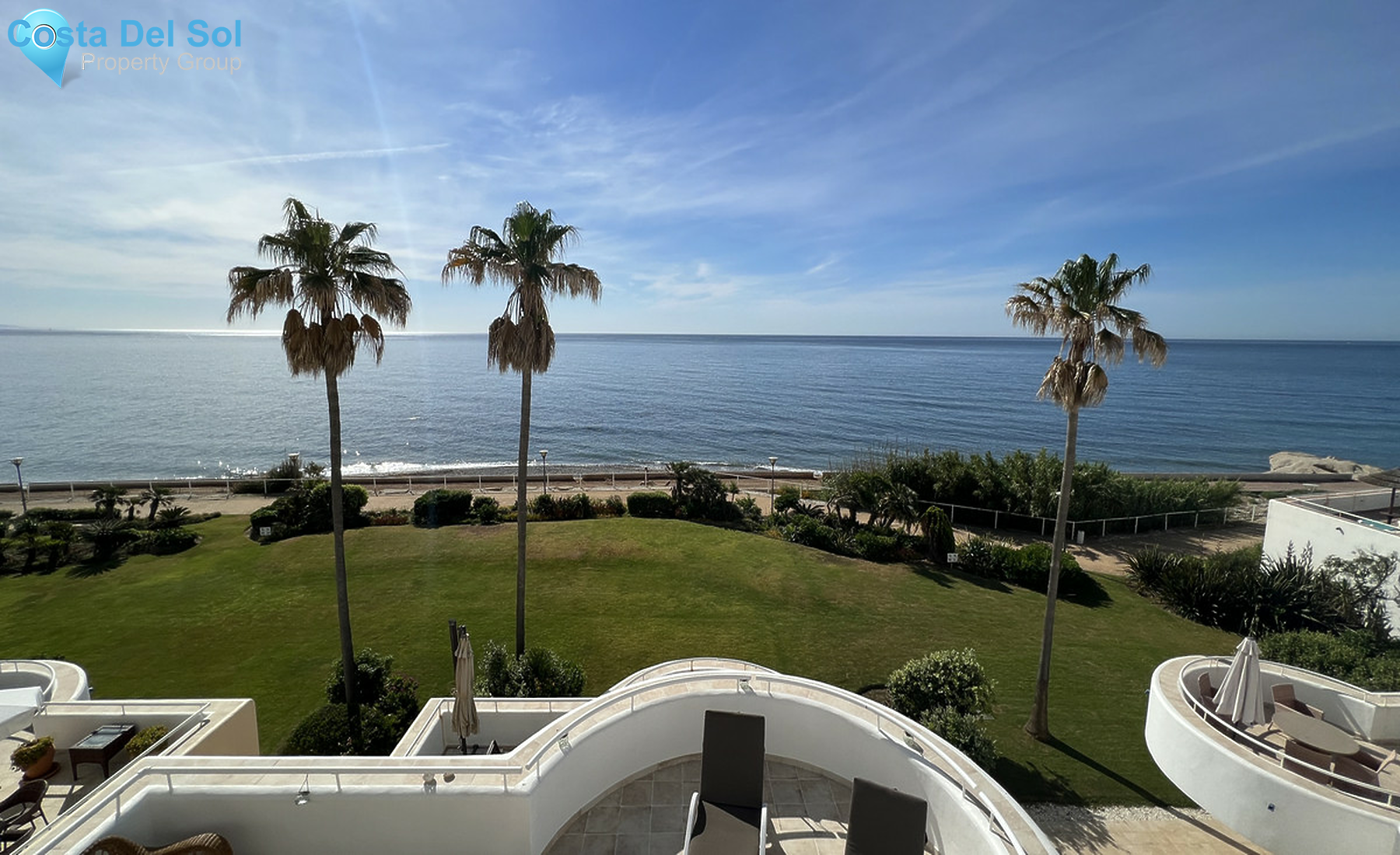 Middle Floor Apartment in Estepona-1476744