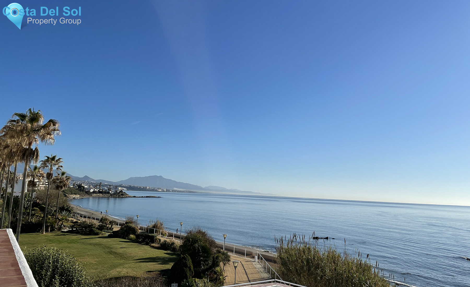 Middle Floor Apartment in Estepona-1476762