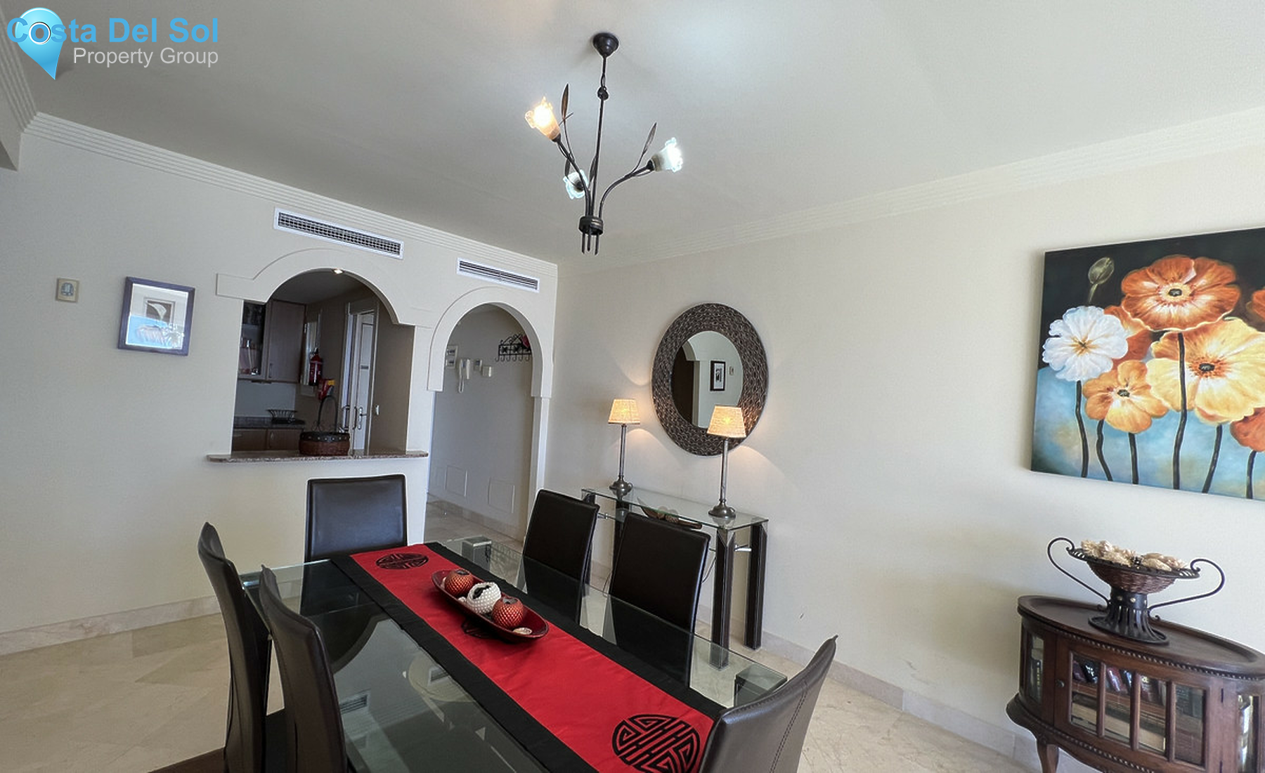 Middle Floor Apartment in Estepona-1476751