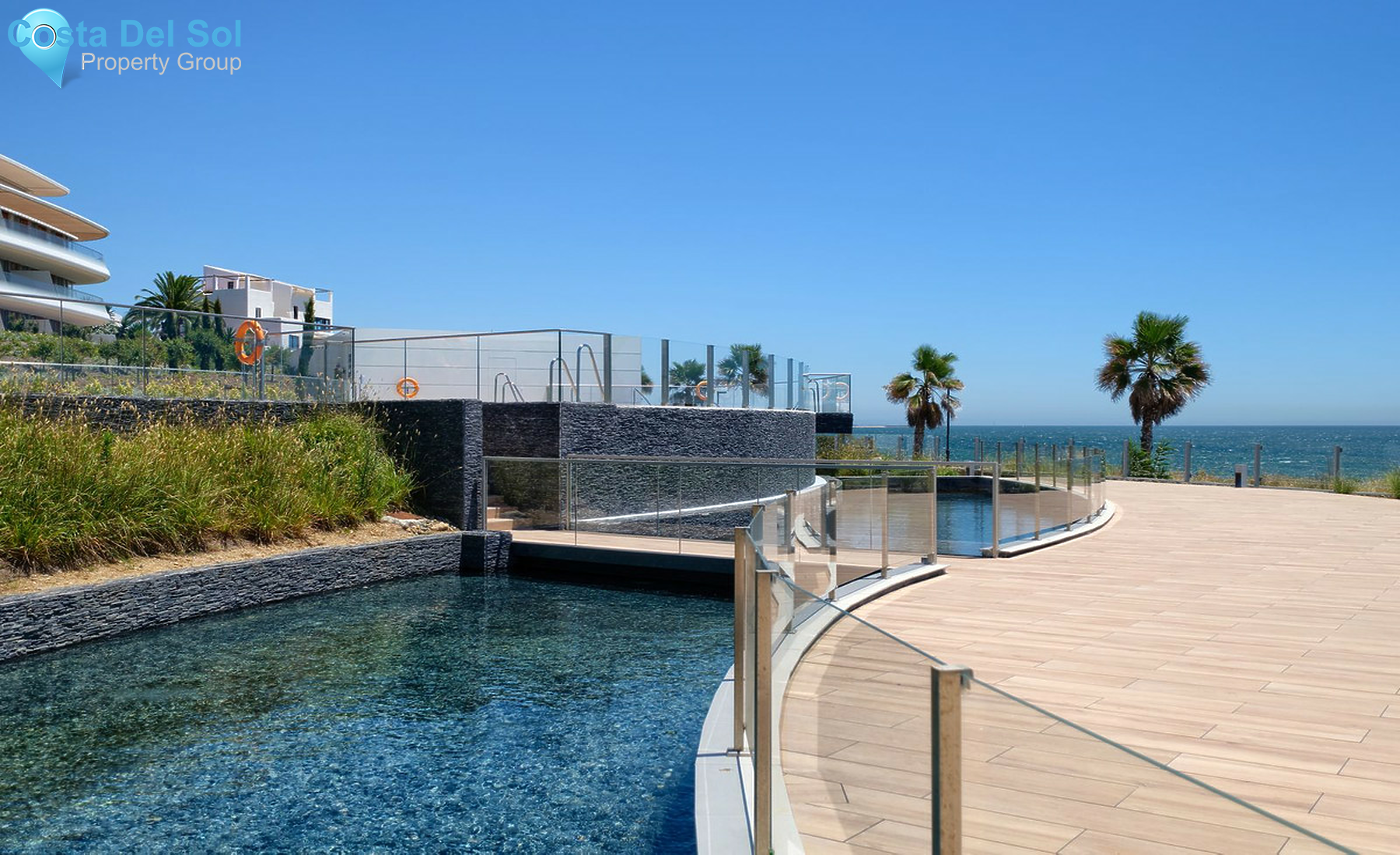 Middle Floor Apartment in Estepona-1478171