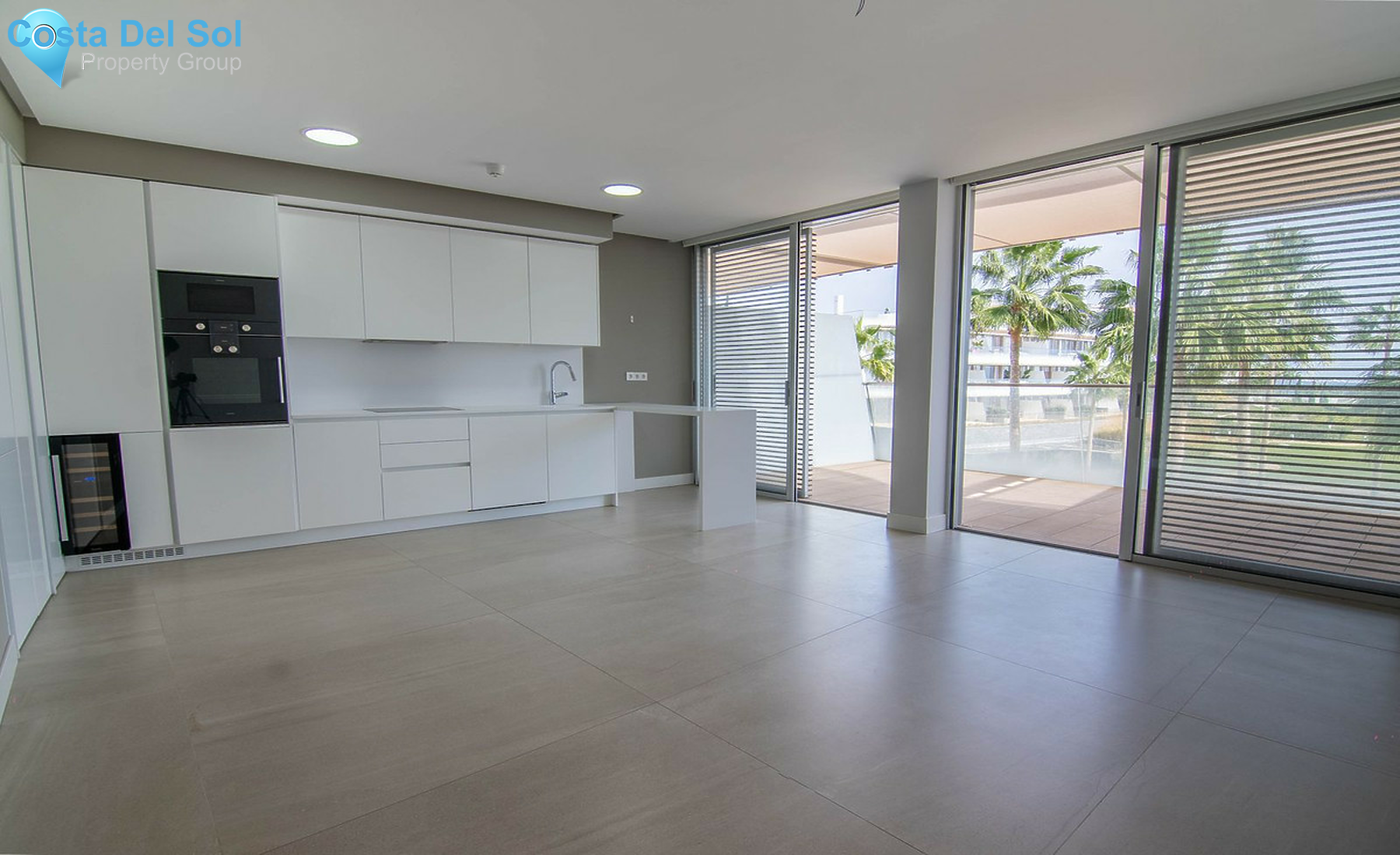 Middle Floor Apartment in Estepona-1478160