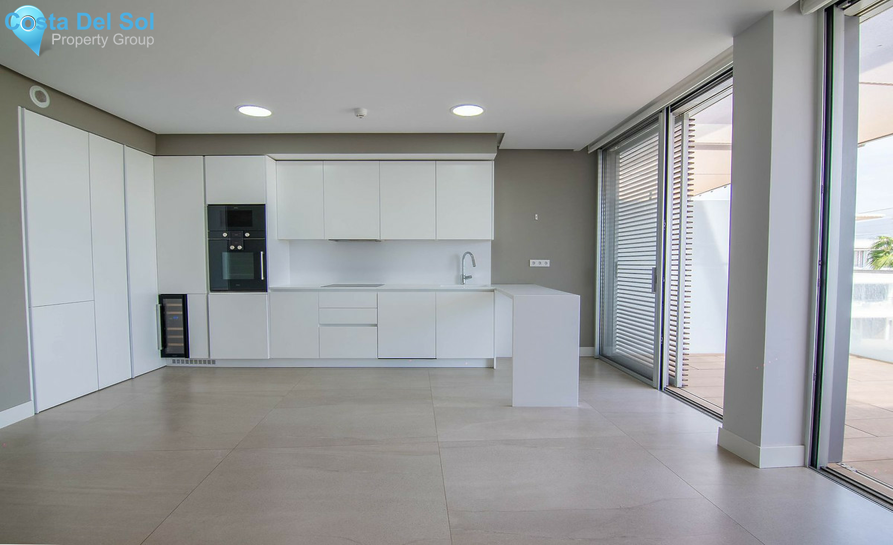 Middle Floor Apartment in Estepona-1478165