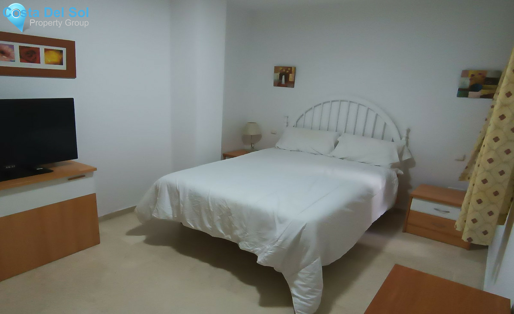 Middle Floor Apartment in Estepona-1500267